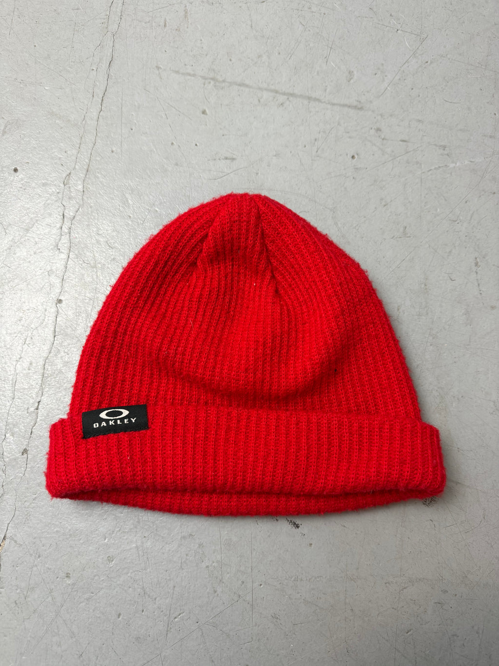 Vintage Oakley Red Knit Beanie. Unisex. Y2K Second Hand 2000s Fashion