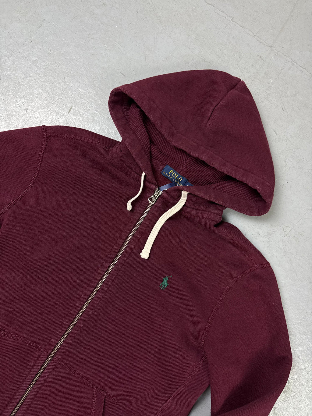 Ein Bordeaux roter zipper von Ralph Lauren vintage y2k