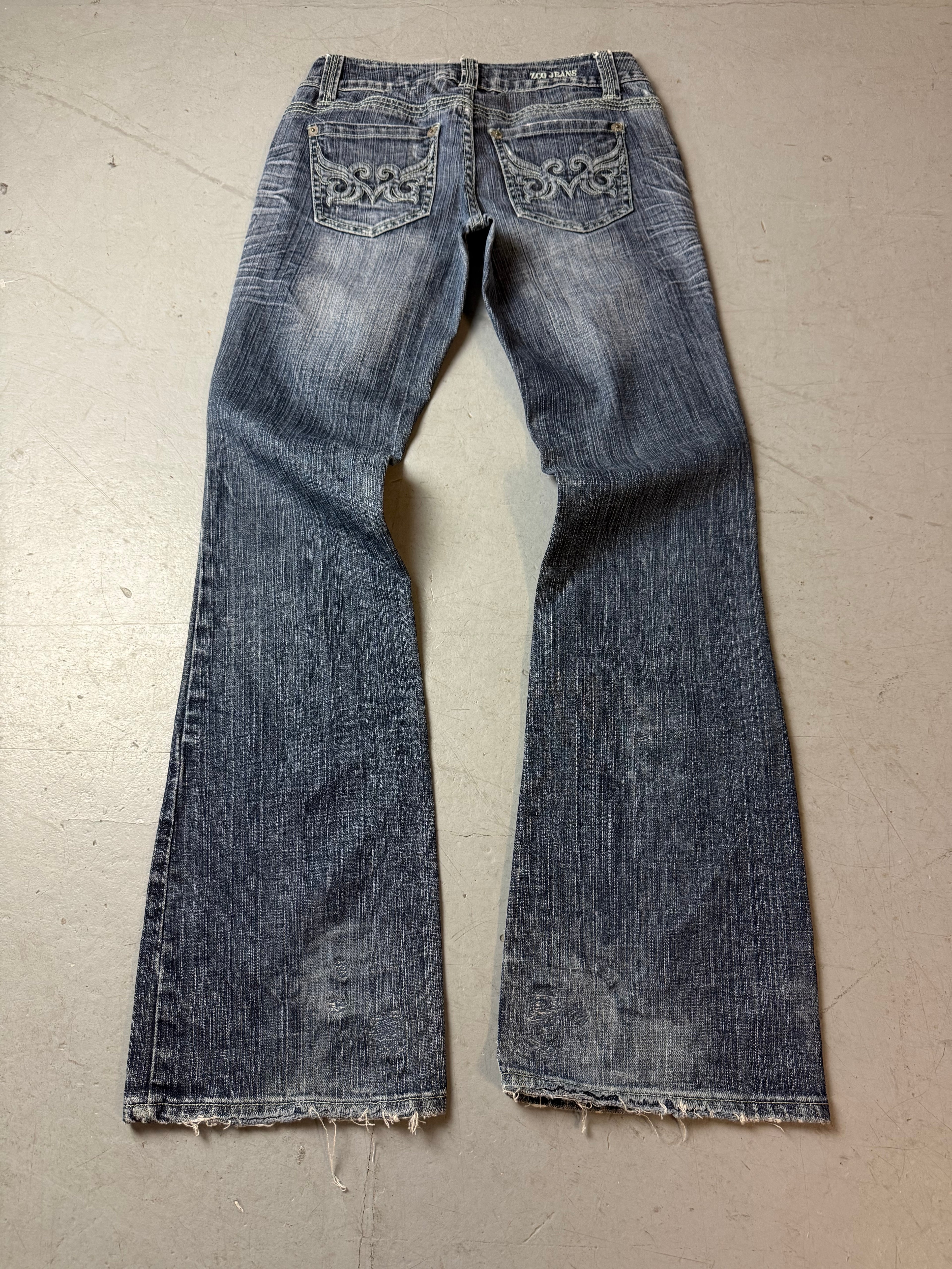 Vintage Zoojeans Tribal Backprint Low Waist Bootcut Jeans für Damen. Y2K 2000s Fashion