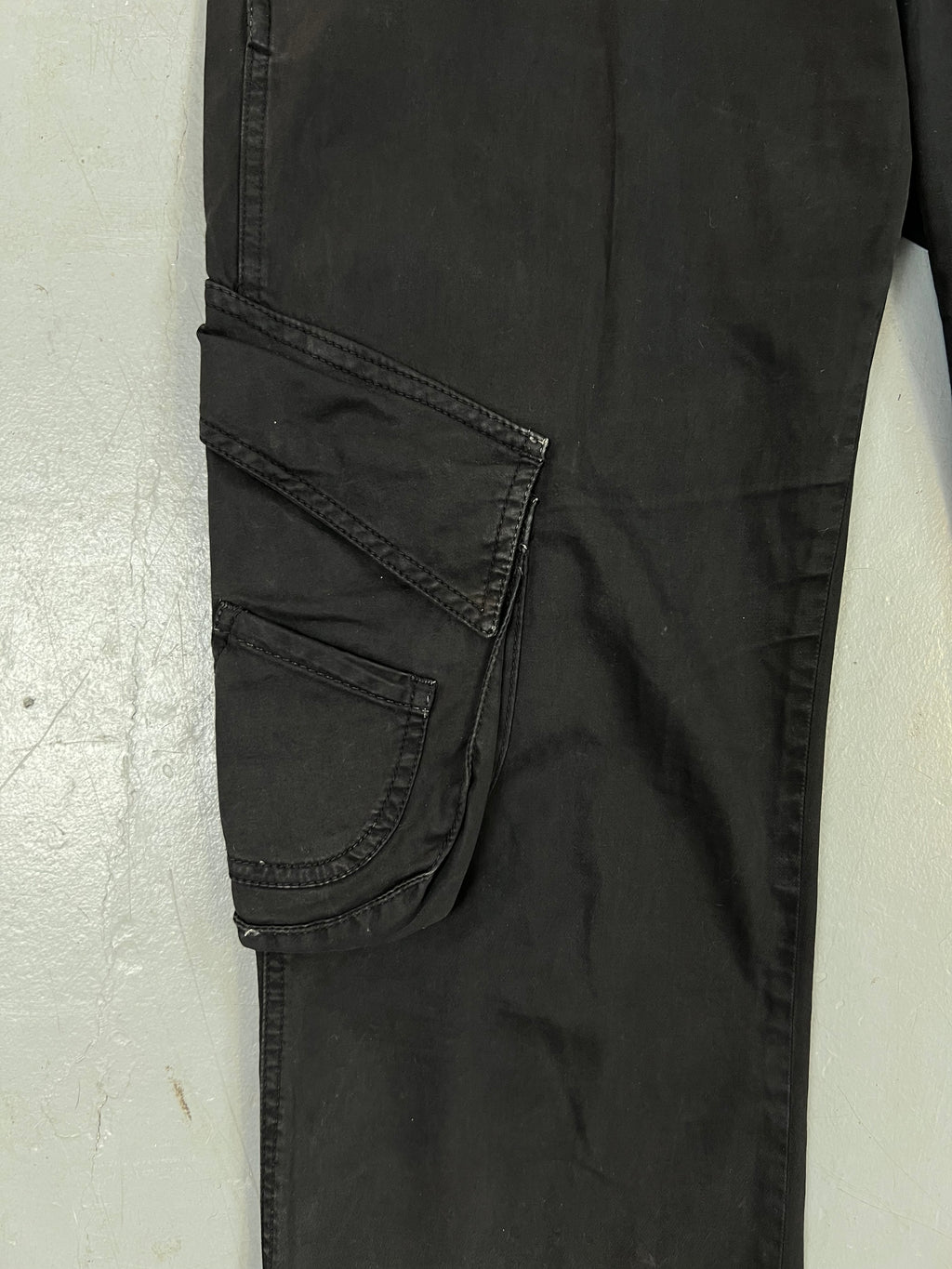 Vintage Guru Black Cargo Cargo Pants M/L
