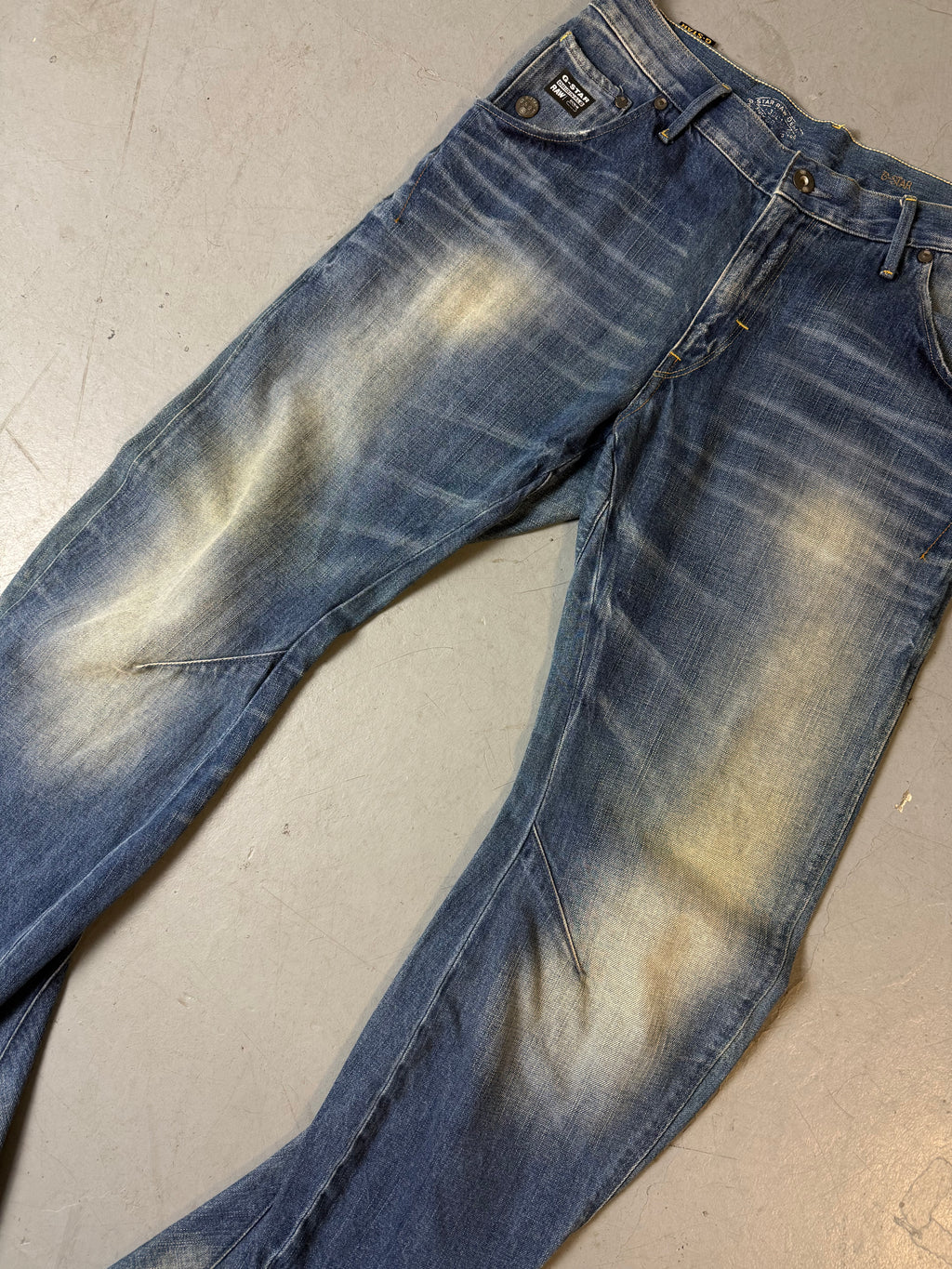 Detailliertes Produktbild von Vintage G-Star Raw GS01 Washed Denim Jeans M/L von vorne