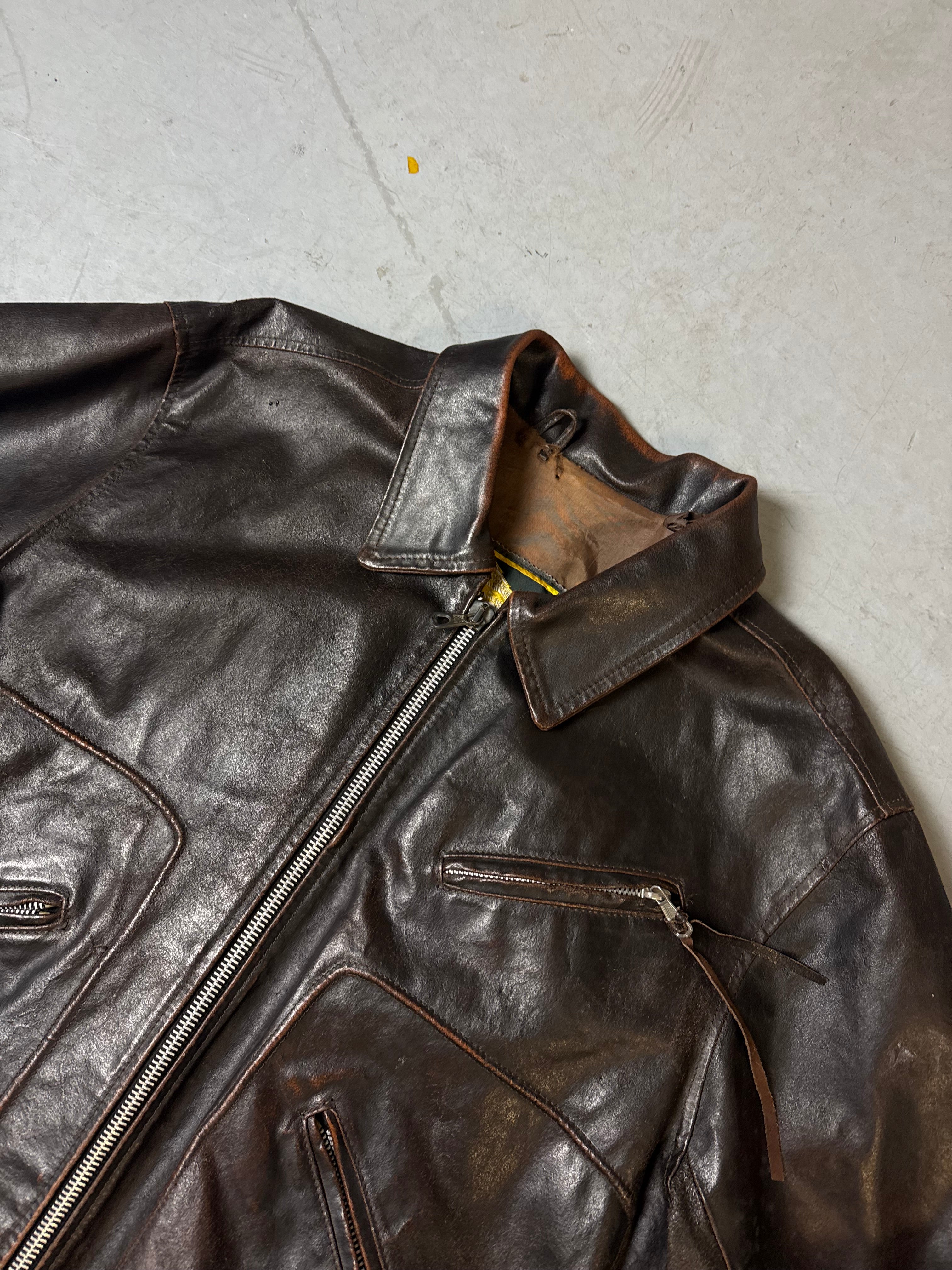 Detailbild von einer Vintage Tuareg Company Brown Leather Jacket von Kragen