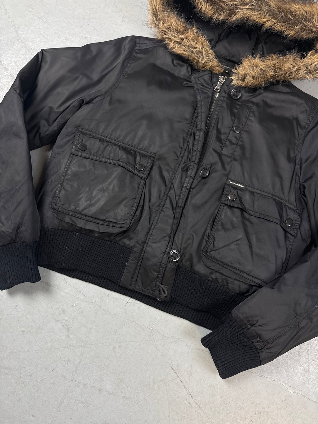 Schwarze vintage Calvin Klein Winterjacke cropped Y2K mit fur hood 