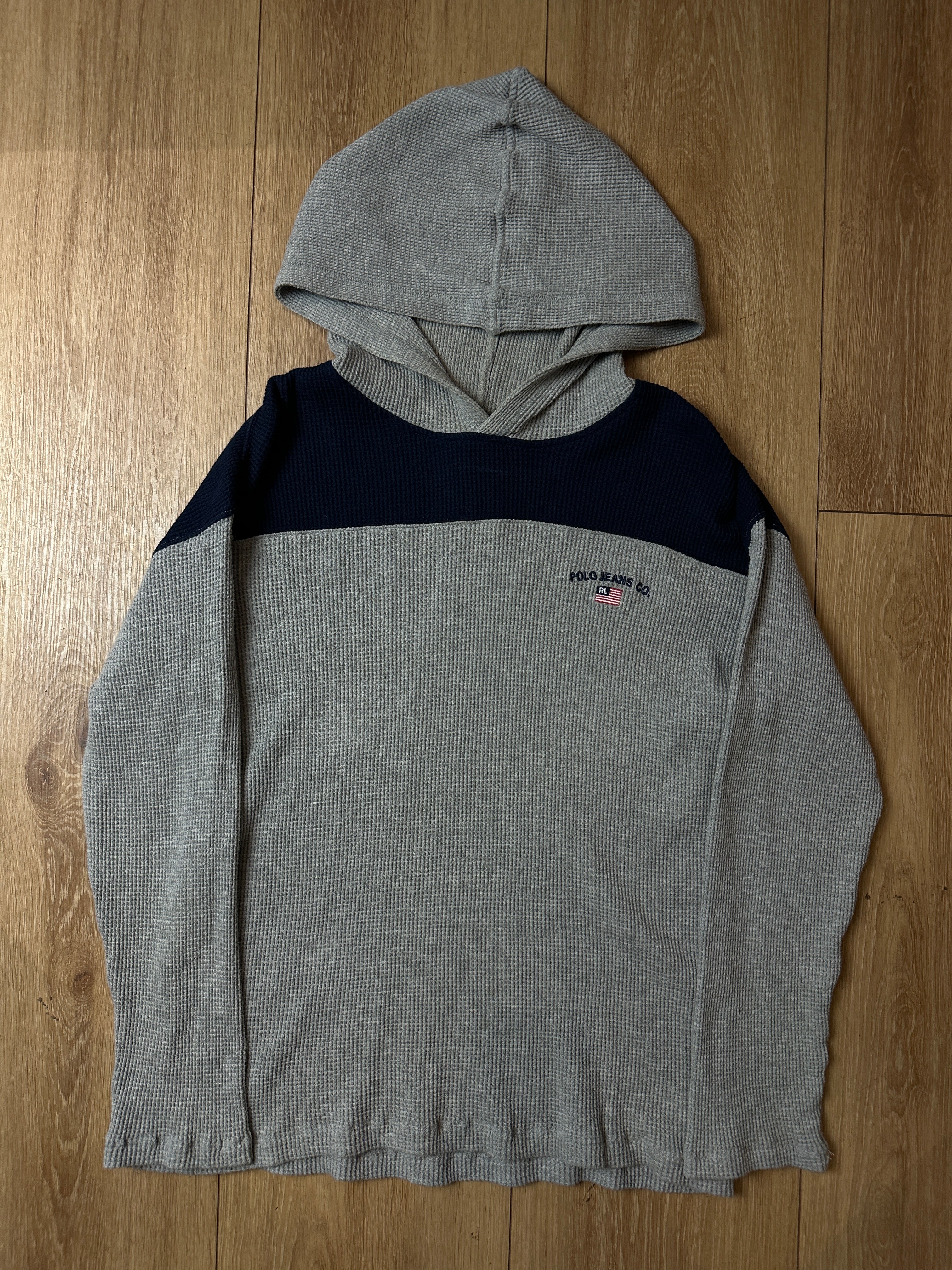 Produktbild von einem Vintage Polo Jeans Hoodie von vorne
