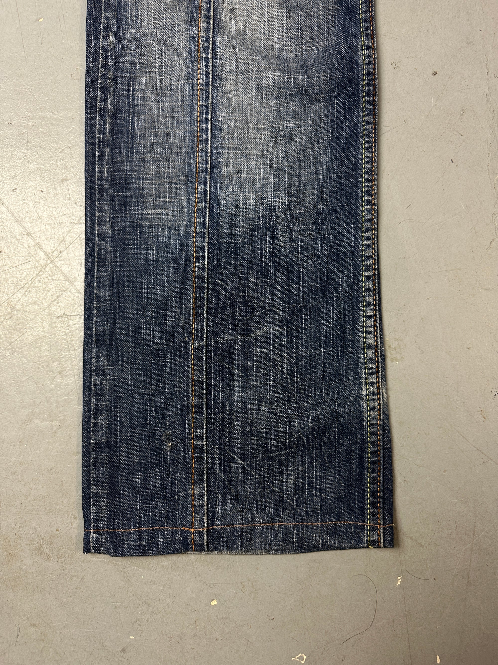 Detailbild von Vintage Blue Pocket Denim vom Hosenbein 