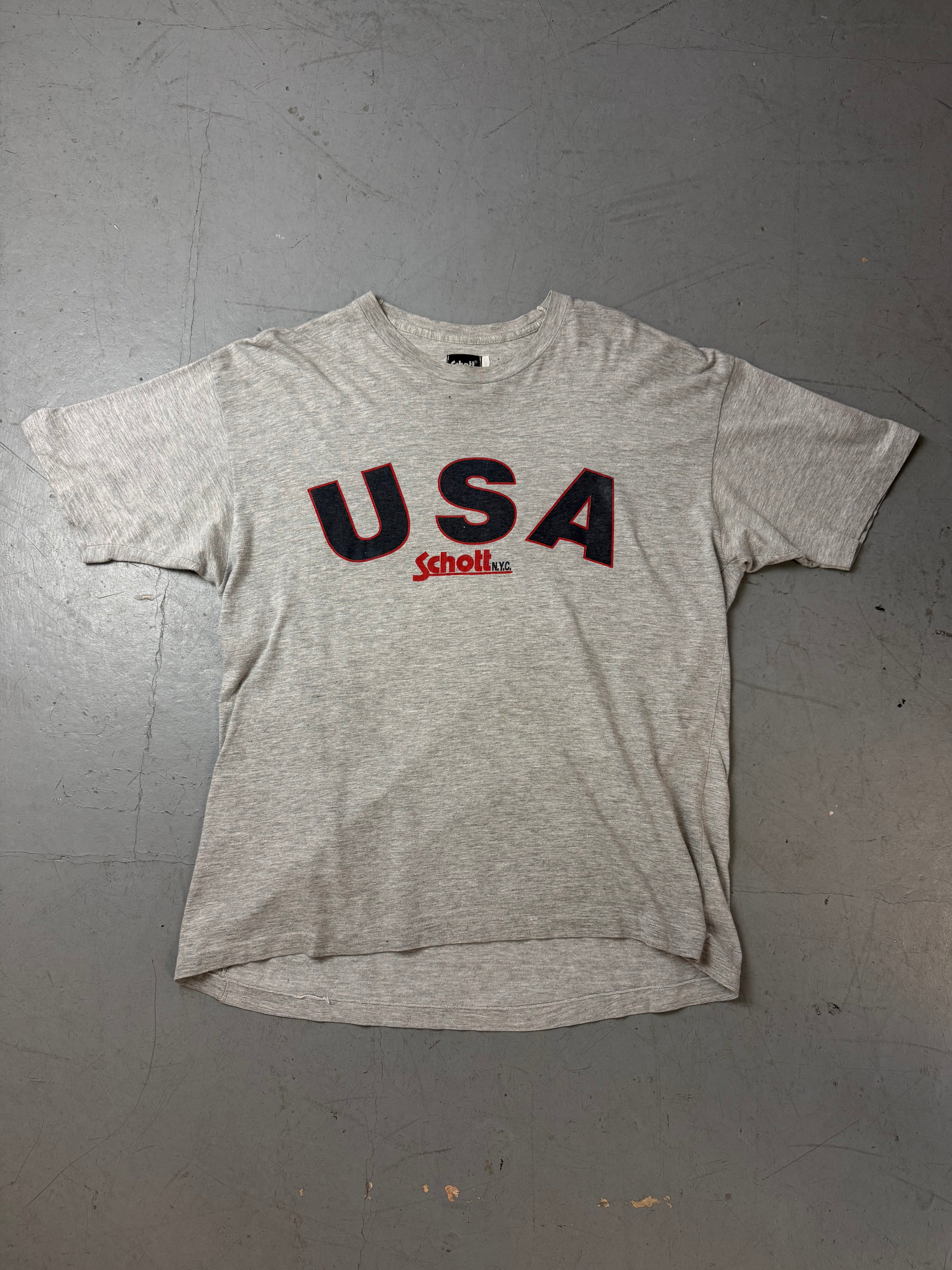 Vintage Schott USA Grey Printed T-Shirt für Herren. Secondhand Y2K 2000s Fashion