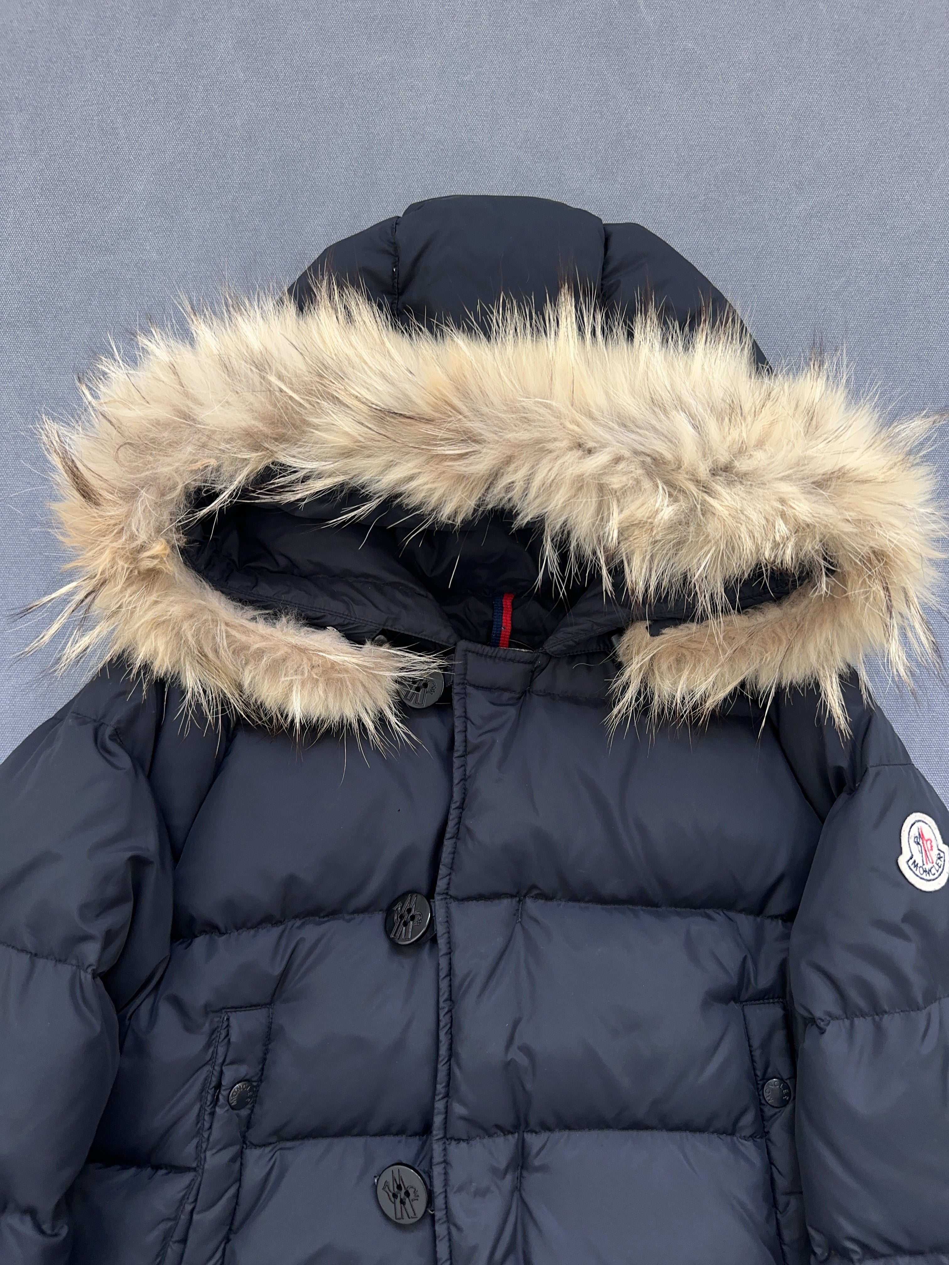 Vintage Moncler Jacke für Damen. Y2K Second Hand 2000s Fashion