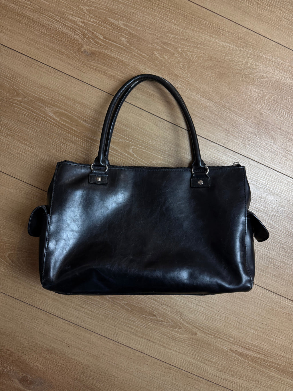 Produktbild von einer Vintage Playboy Black Bag with Pink Details von hinten