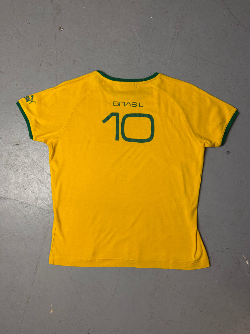 Produktbild von einem Vintage Puma Brasil Yellow T-Shirt von hinten