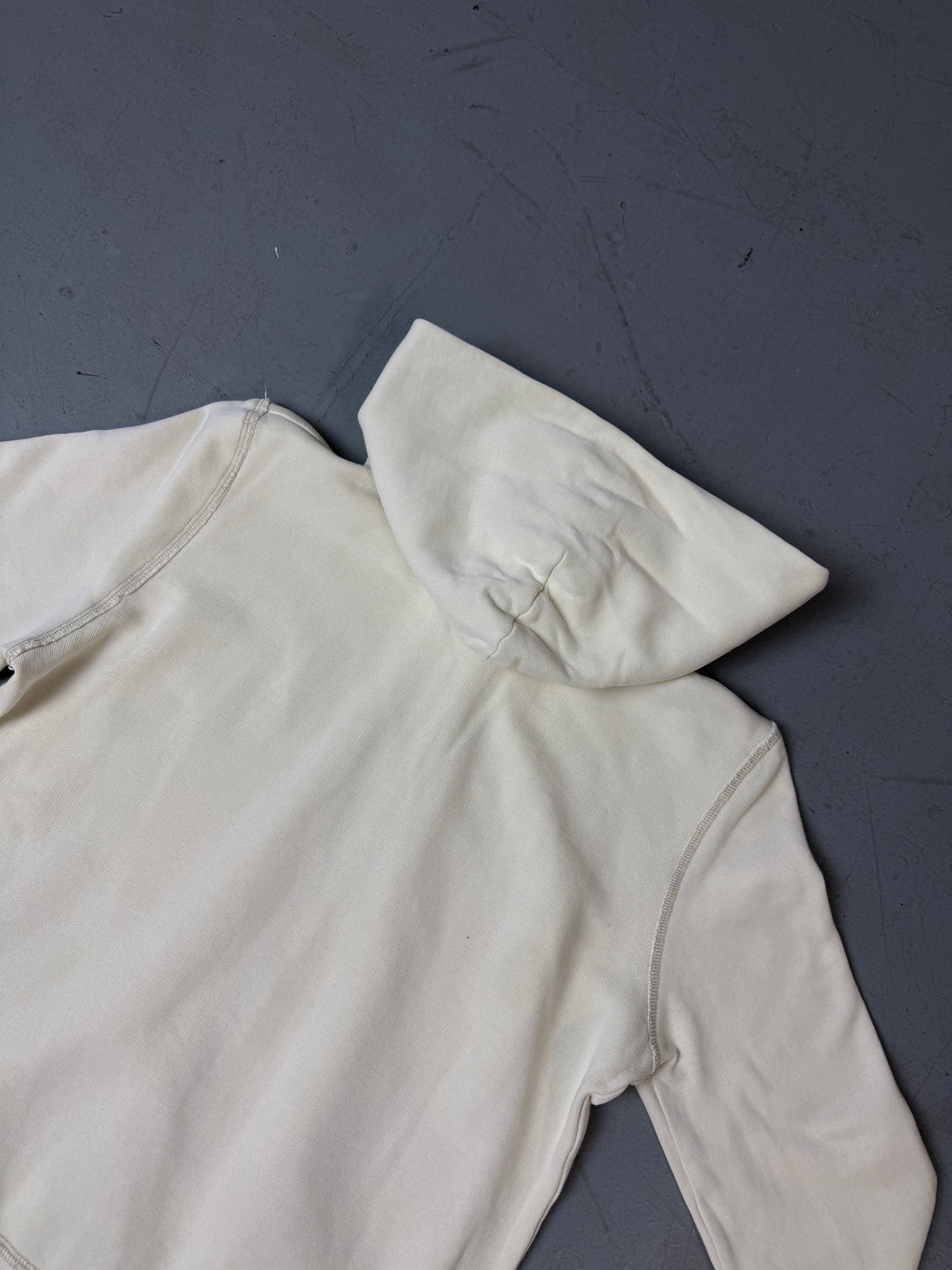 Cream Zip Up Hoodie von Onyx in Größe S mit Print vorne 