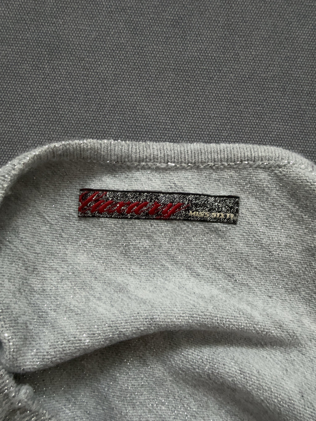 Vintage Luxury Miss Sixty Silver Top für Damen. Y2K Second Hand 2000s Fashion 