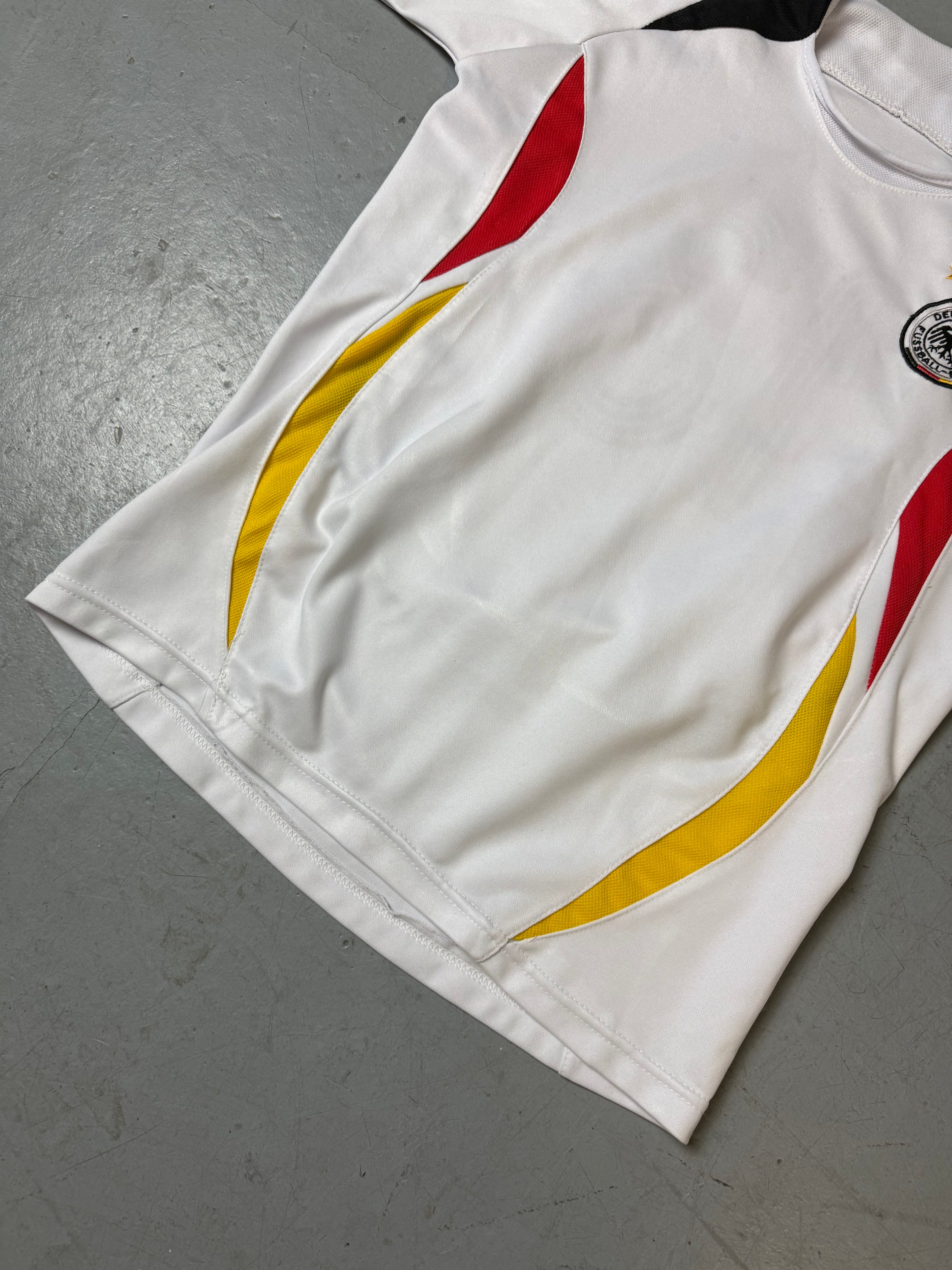 Detailbild von Vintage Germany Ballack Fan Jersey S von vorne