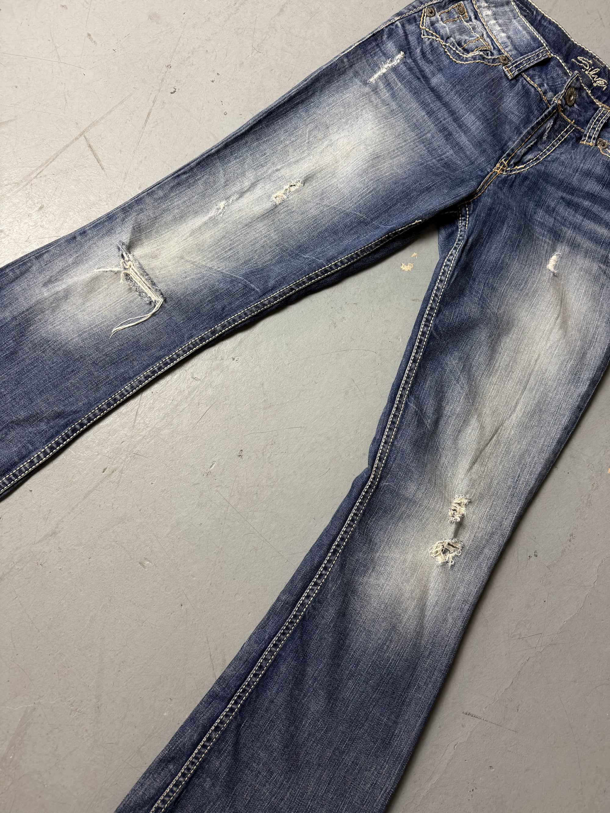 Detailliertes Produktbild Vintage Silver Jeans Low Waist Bootcut Jeans S von vorne 