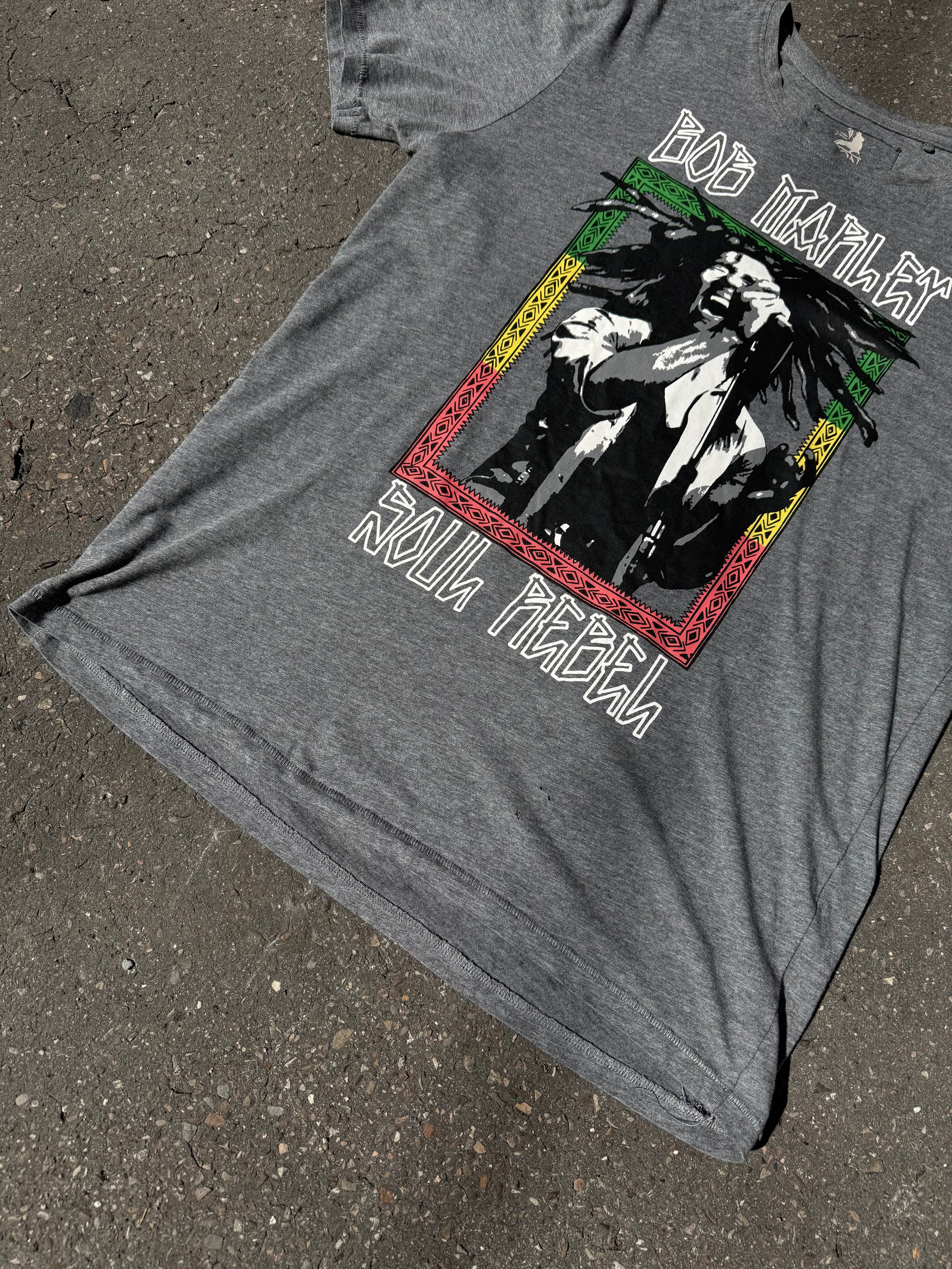 Graues Bob Marley tshirt mit Print auf der Vorderseite