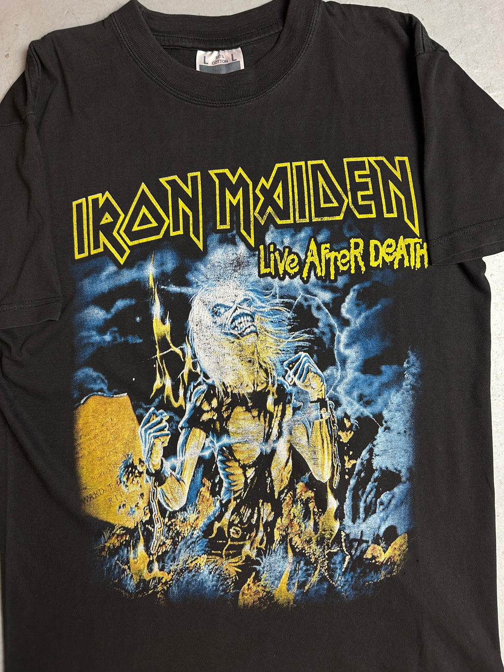Detailliertes Produktbild von Vintage Iron Maiden Printed Tee L/XL von vorne