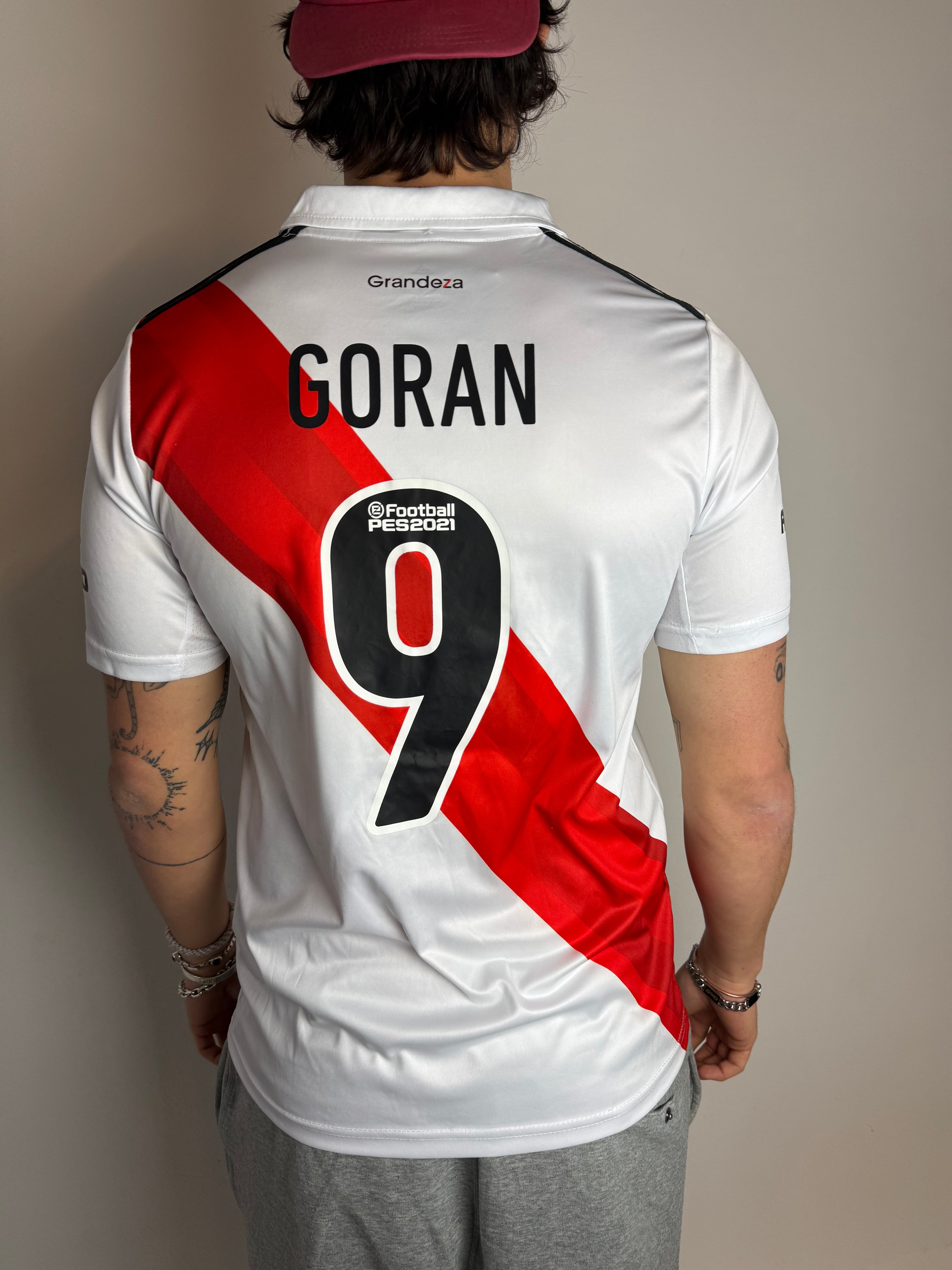 Adidas River Plate 22/23 Fußballtrikot für Herren. Vintage Y2K Second Hand Fashion 