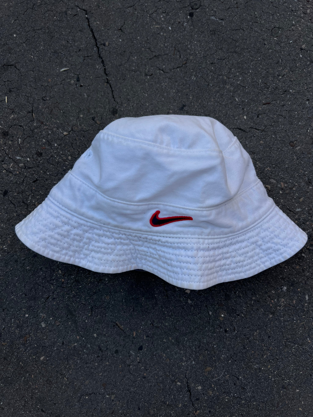 Vintage Nike White Bucket Hat