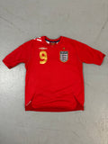 Vintage Umbro England 06-08 Away Jersey für Männer. Secondhand Y2K 2000s Fashion