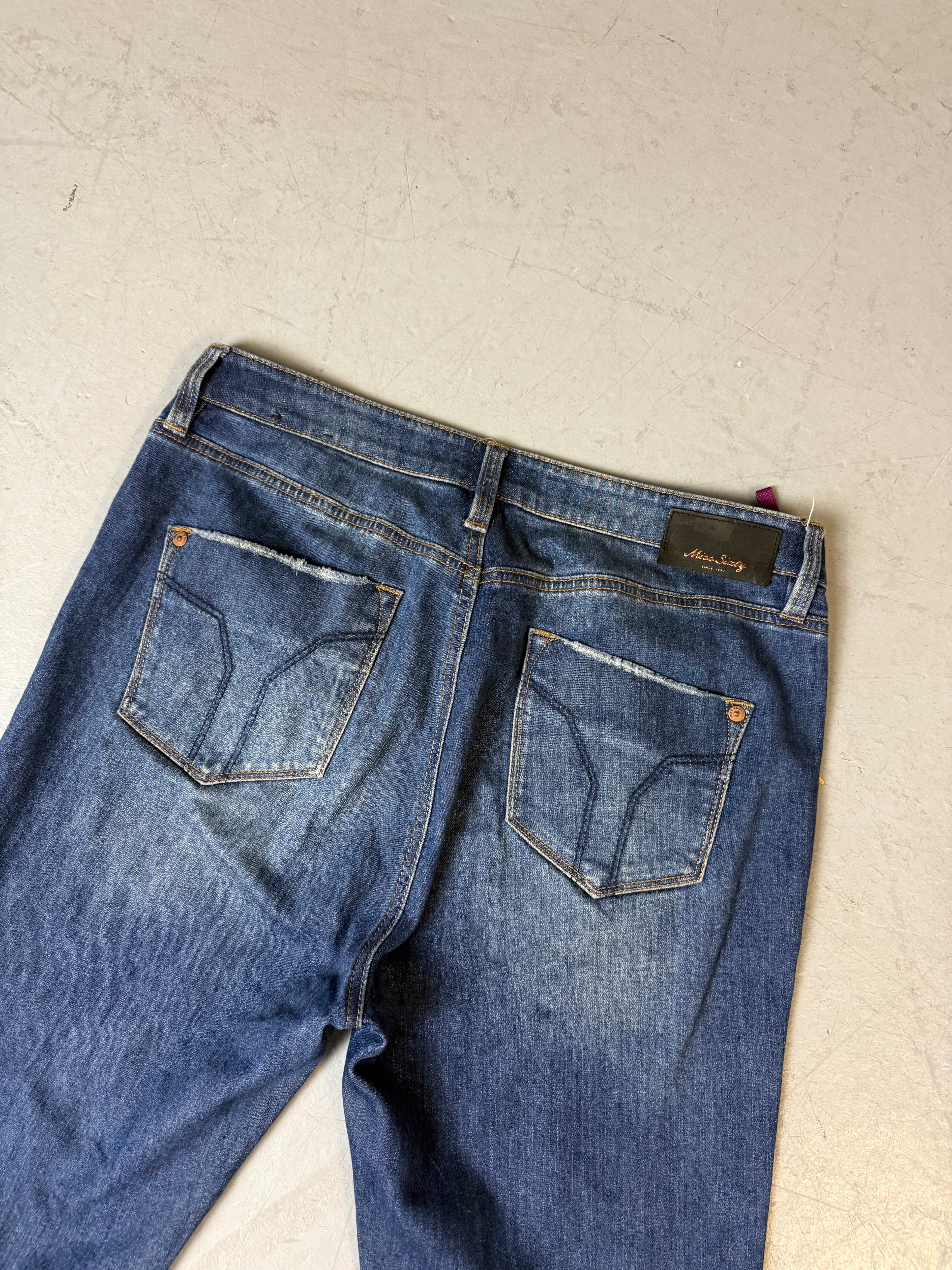 High waist dunkelblaue miss sixty Jeans mit sehr breitem schlag 