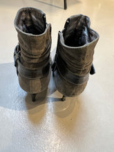 Laden Sie das Bild in den Galerie-Viewer, Vintage Dark Green Ankle Boots 37