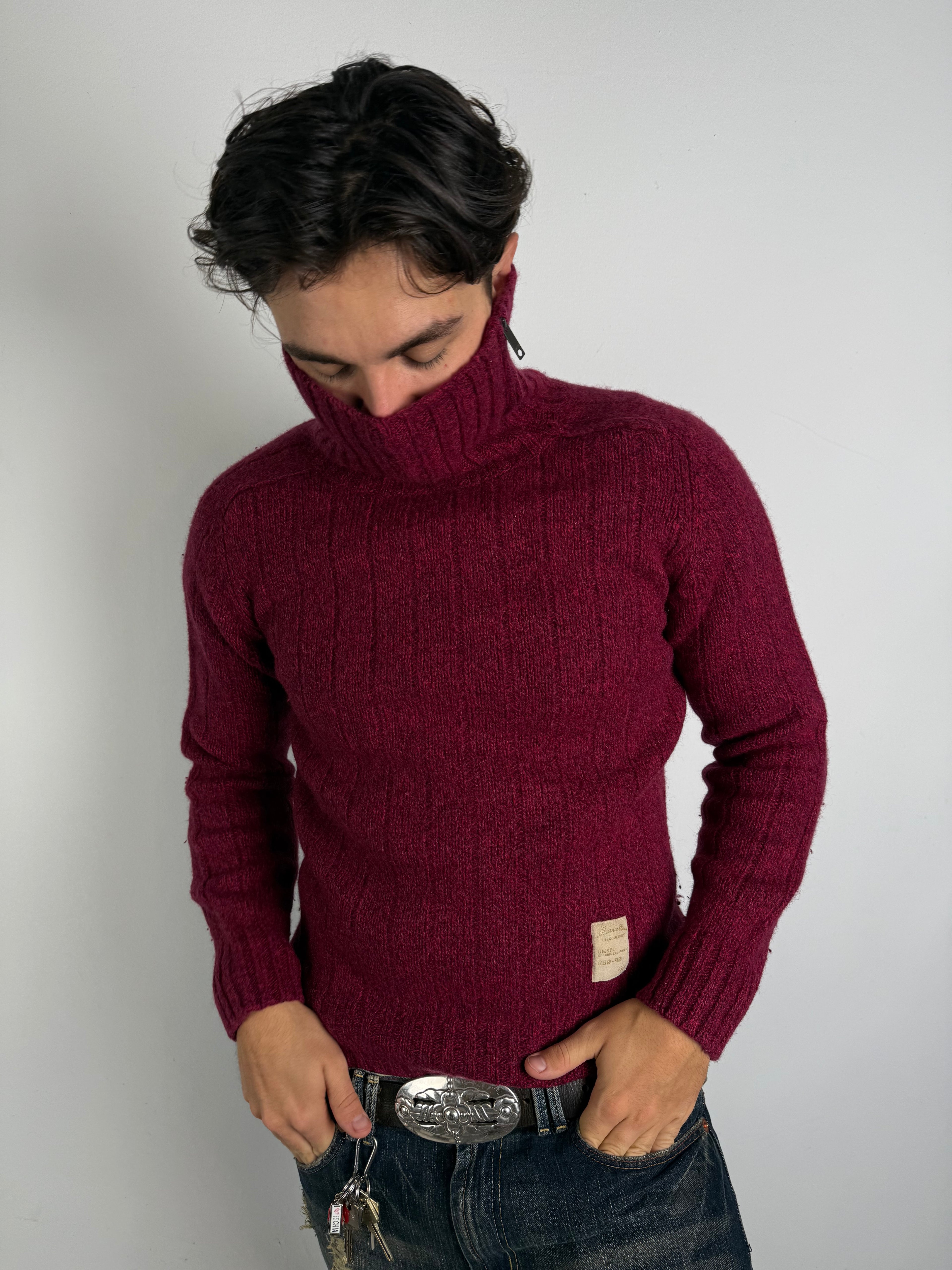 Tragebild von Vintage Diesel Red Knitted Turtleneck Sweater von vorne