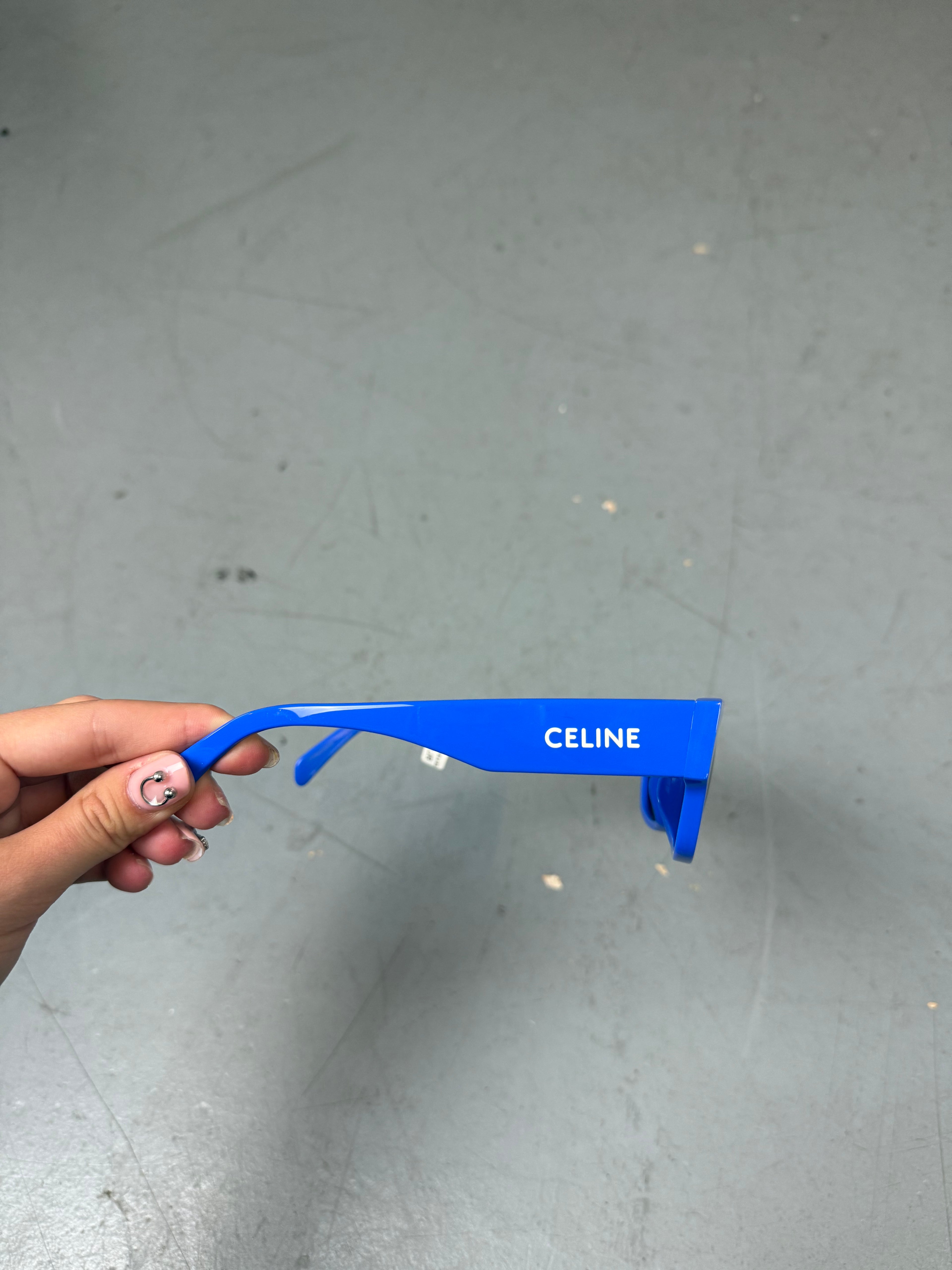 Rechteckige Sonnenbrille von Celine mit blauem Gestell 