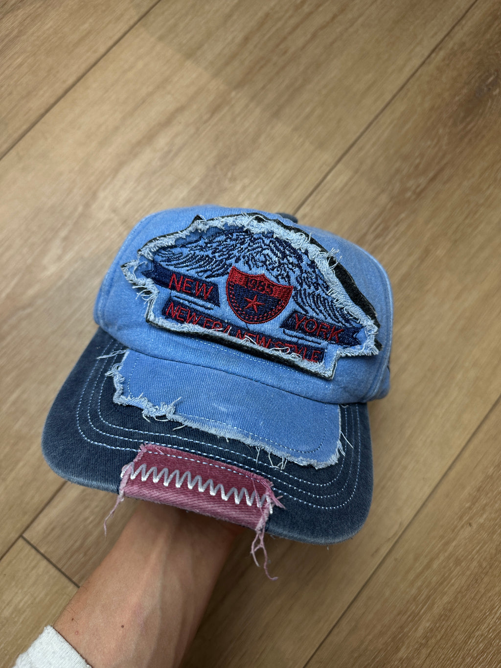 Produktbild von einer Vintage Blue Distressed Cap von vorne