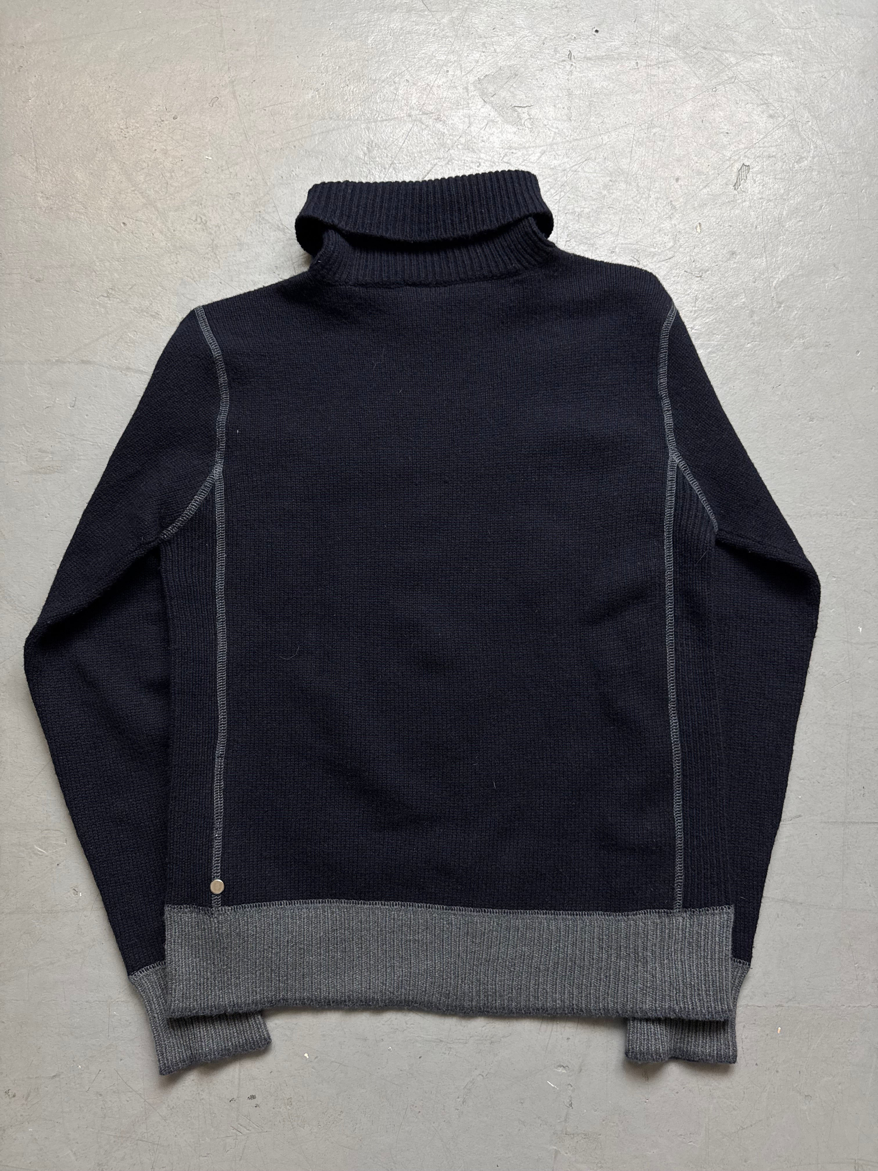 Vintage G-Star Turtleneck Sweater for boys. Y2K Second Hand 2000s Fashion 