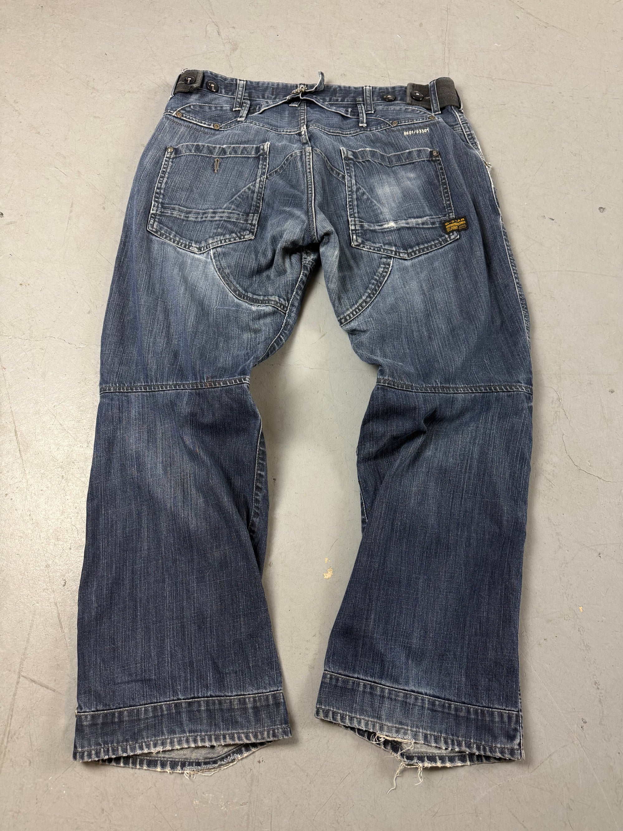 Produktbild von einer Vintage G-Star Raw Blue Jeans von hinten