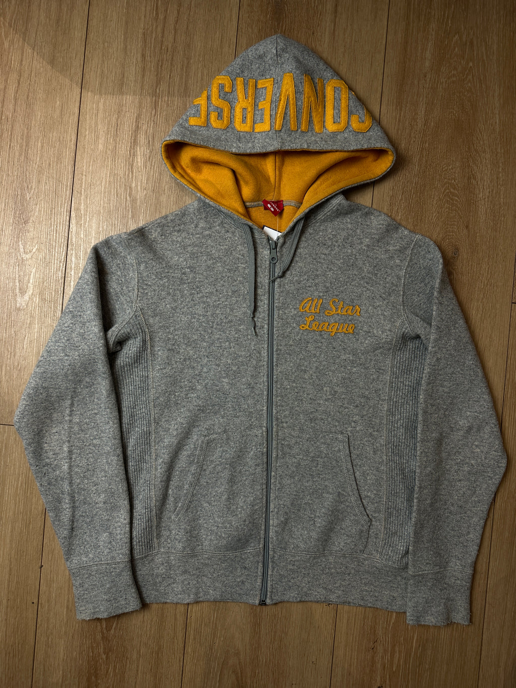 Produktbild von einem Vintage Converse Zip Up Sweater von vorne