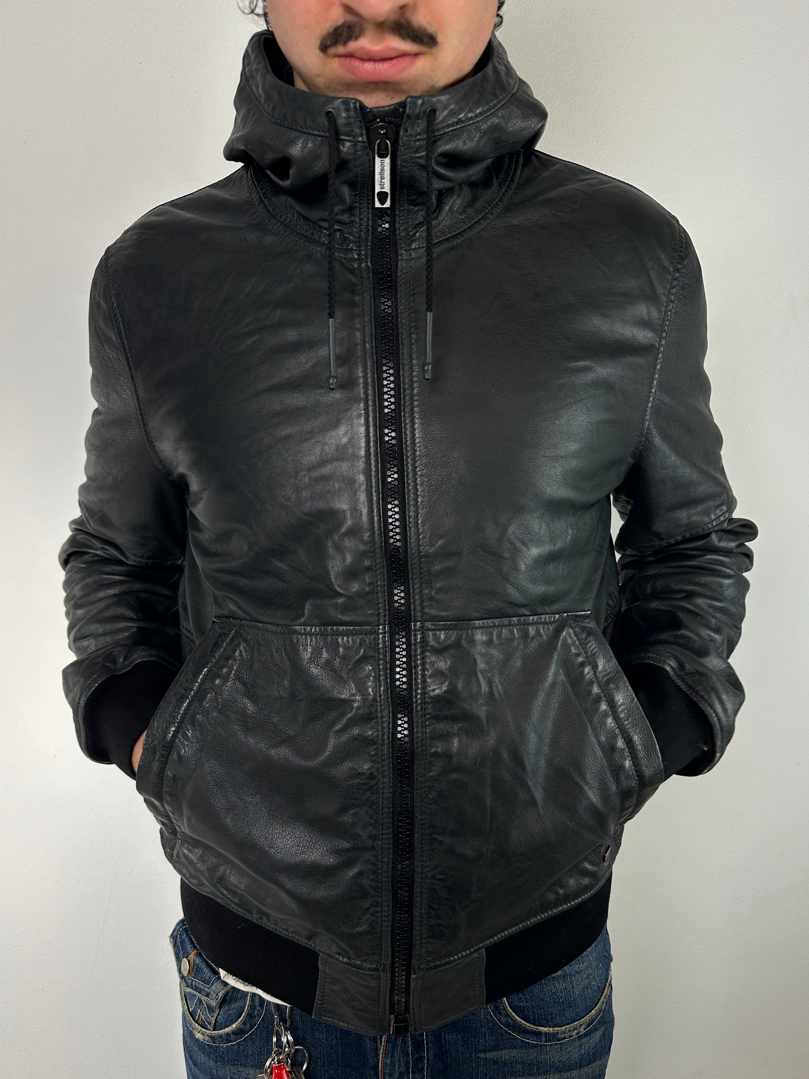 Vintage Black Strellson Hooded Leather Jacket für Herren. Y2K Second Hand 2000s Fashion
