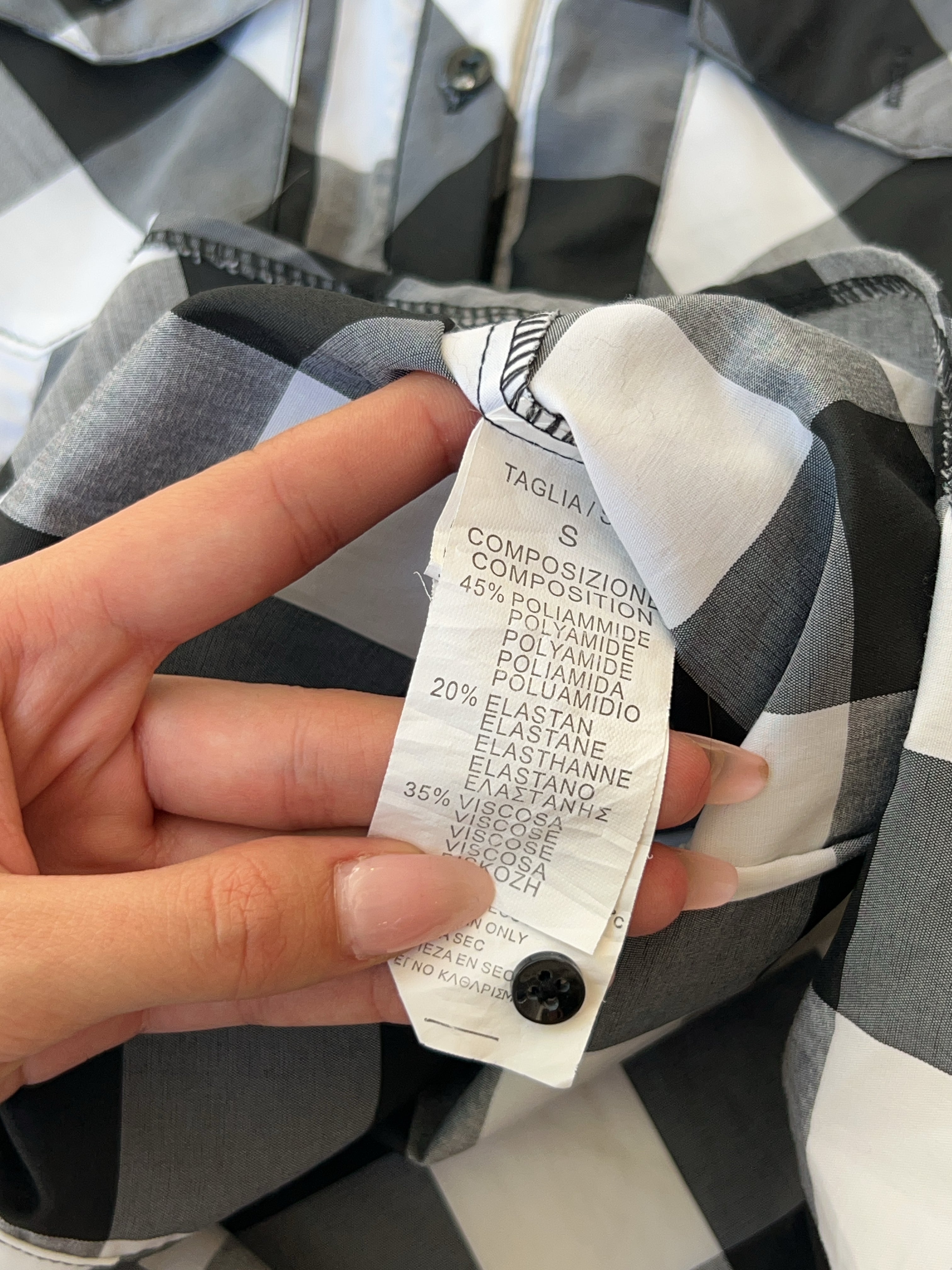 Vintage Extra Me Shirt für Damen. Y2k Second Hand 2000s Fashion.