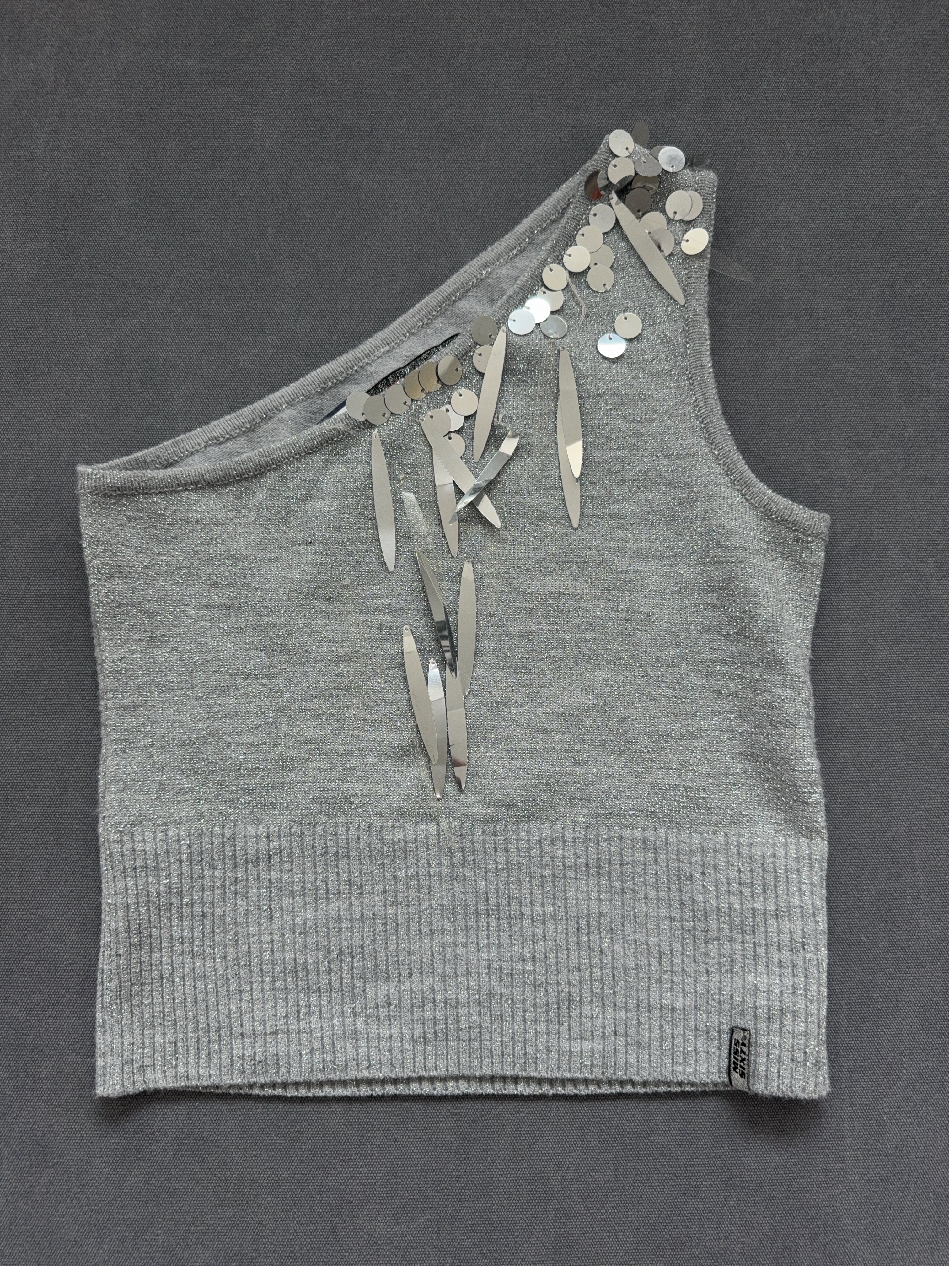 Vintage Luxury Miss Sixty Silver Top für Damen. Y2K Second Hand 2000s Fashion 