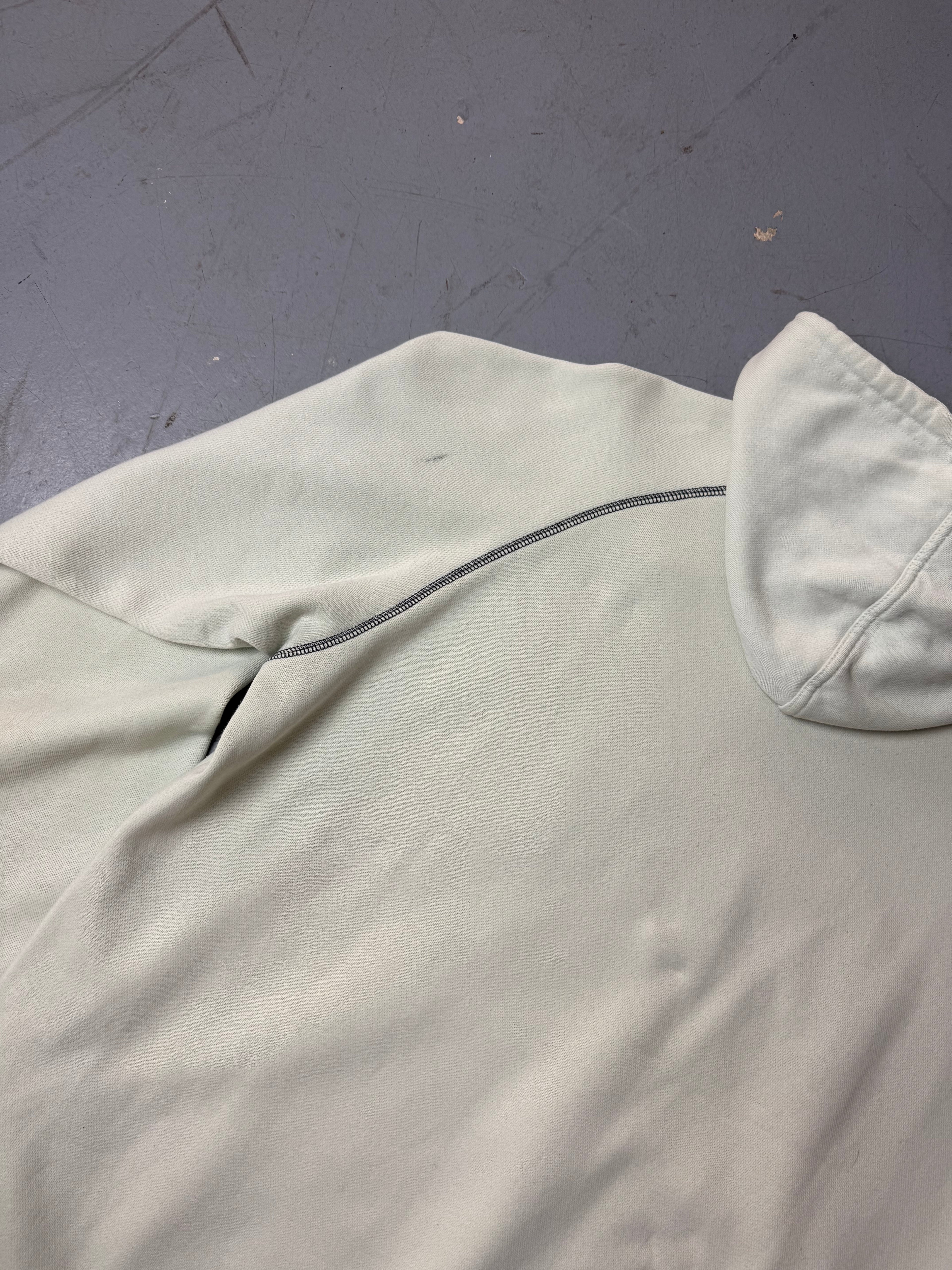 Detailbild von Vintage Adidas AAC Cream Hoodie von vorne