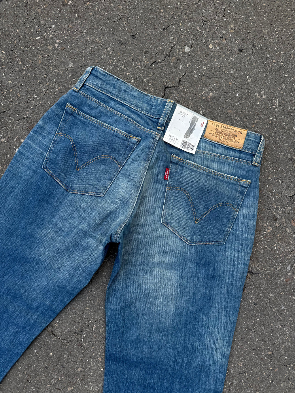 Eine blaue Jeans von Levi’s in XS im Bootcut Style