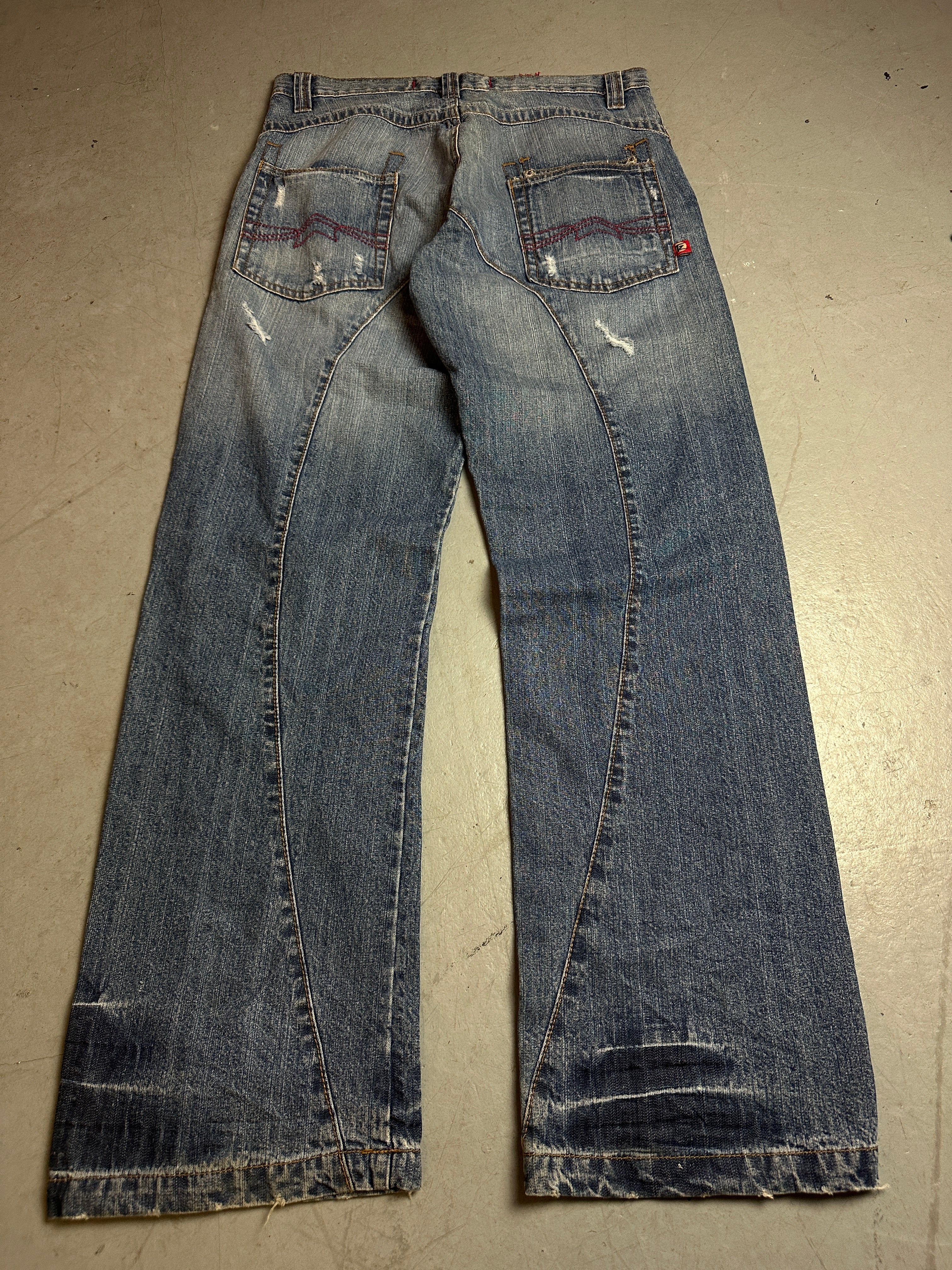 Produktbild von einer Vintage Bleached Heel Drag Denim von hinten