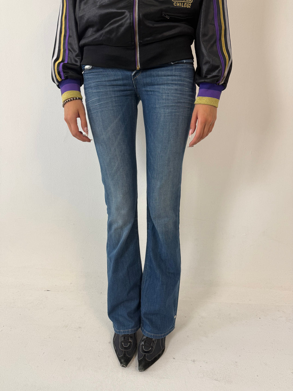 Vintage Levi’s 572 Blue Denim Bootcut Jeans XS