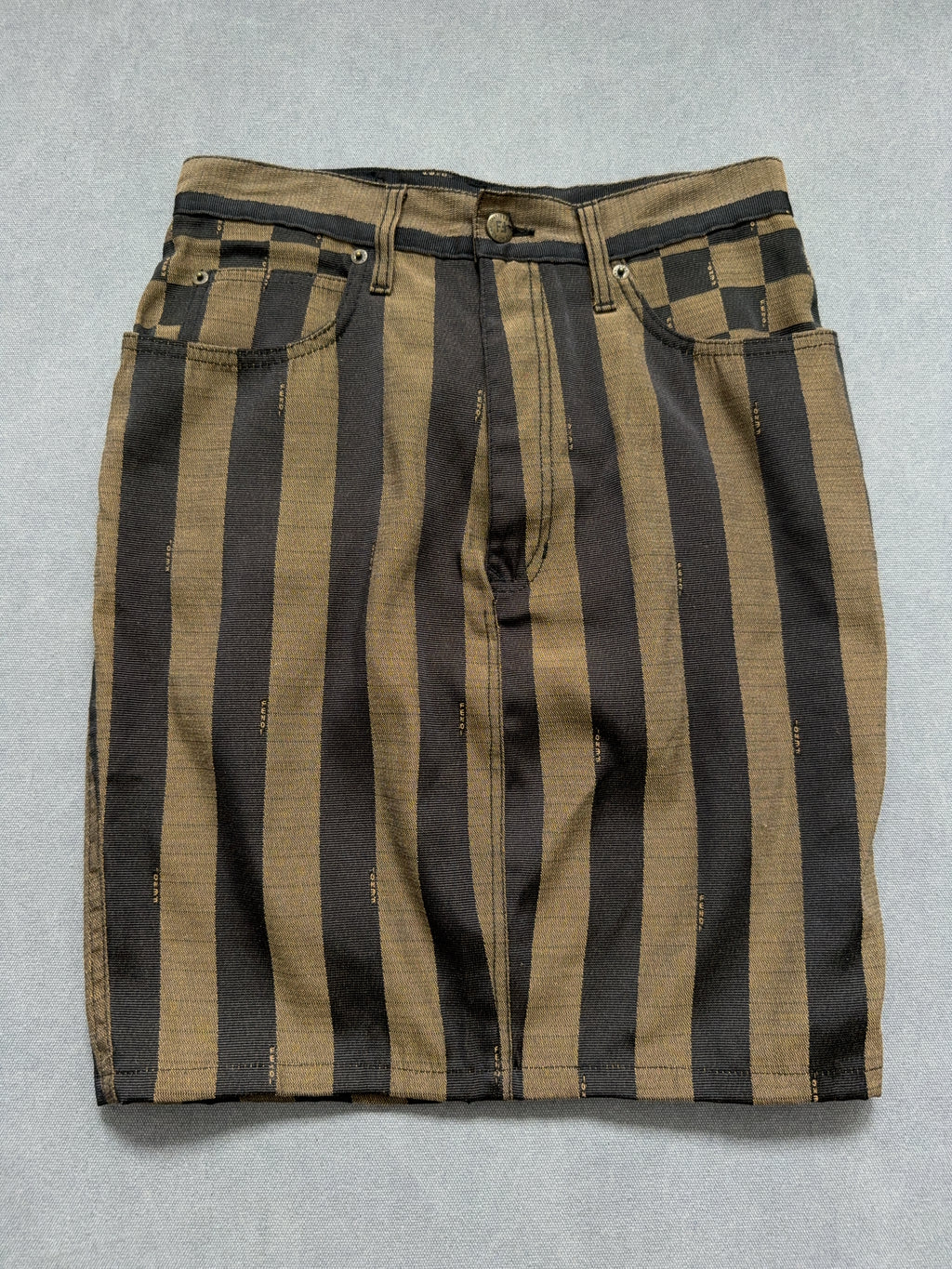 Vintage Fendi Skirt für Damen. Y2K Second Hand 2000s Fashion 