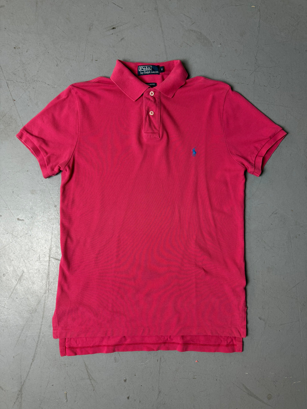 Produktbild von einem Vintage Ralph Lauren Pink Polo Shirt von vorne