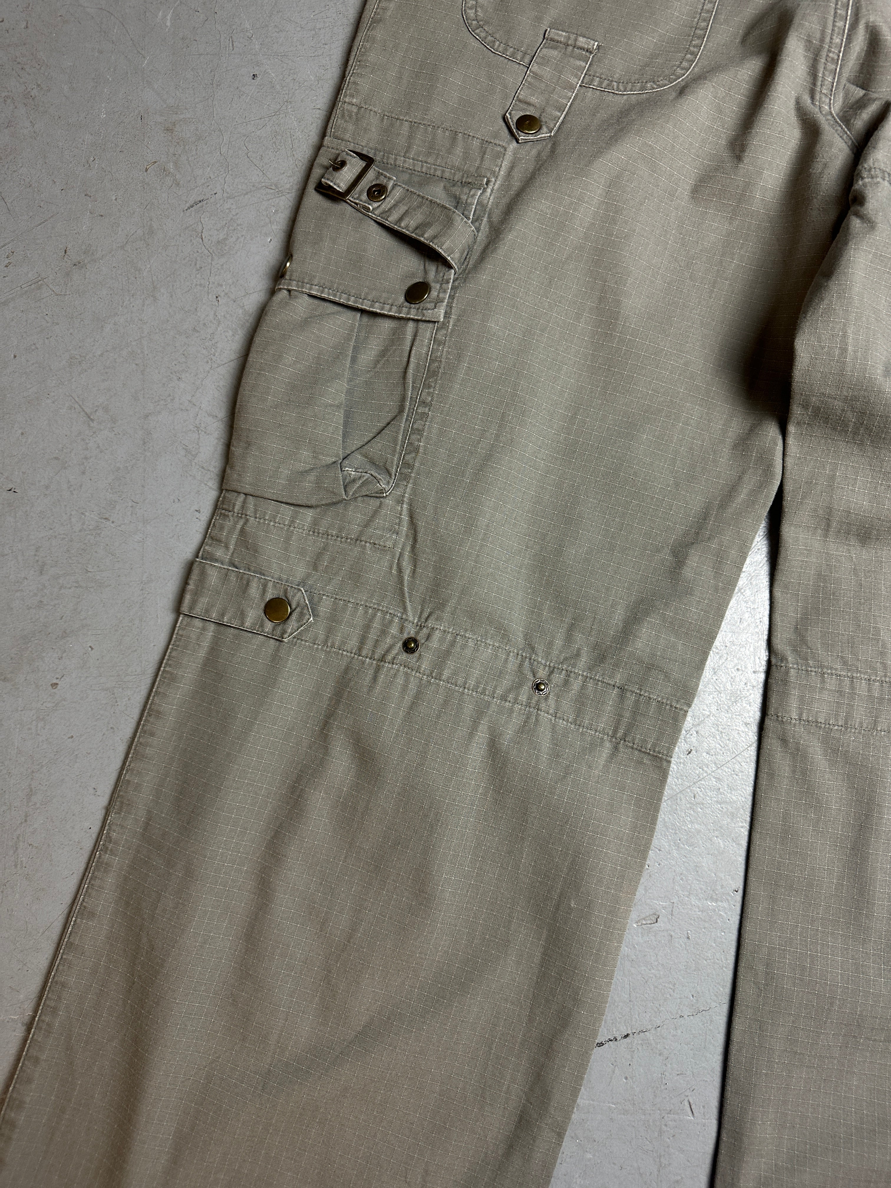 Detailbild von Vintage Khaki Cargo Pants L/XL von hinten 