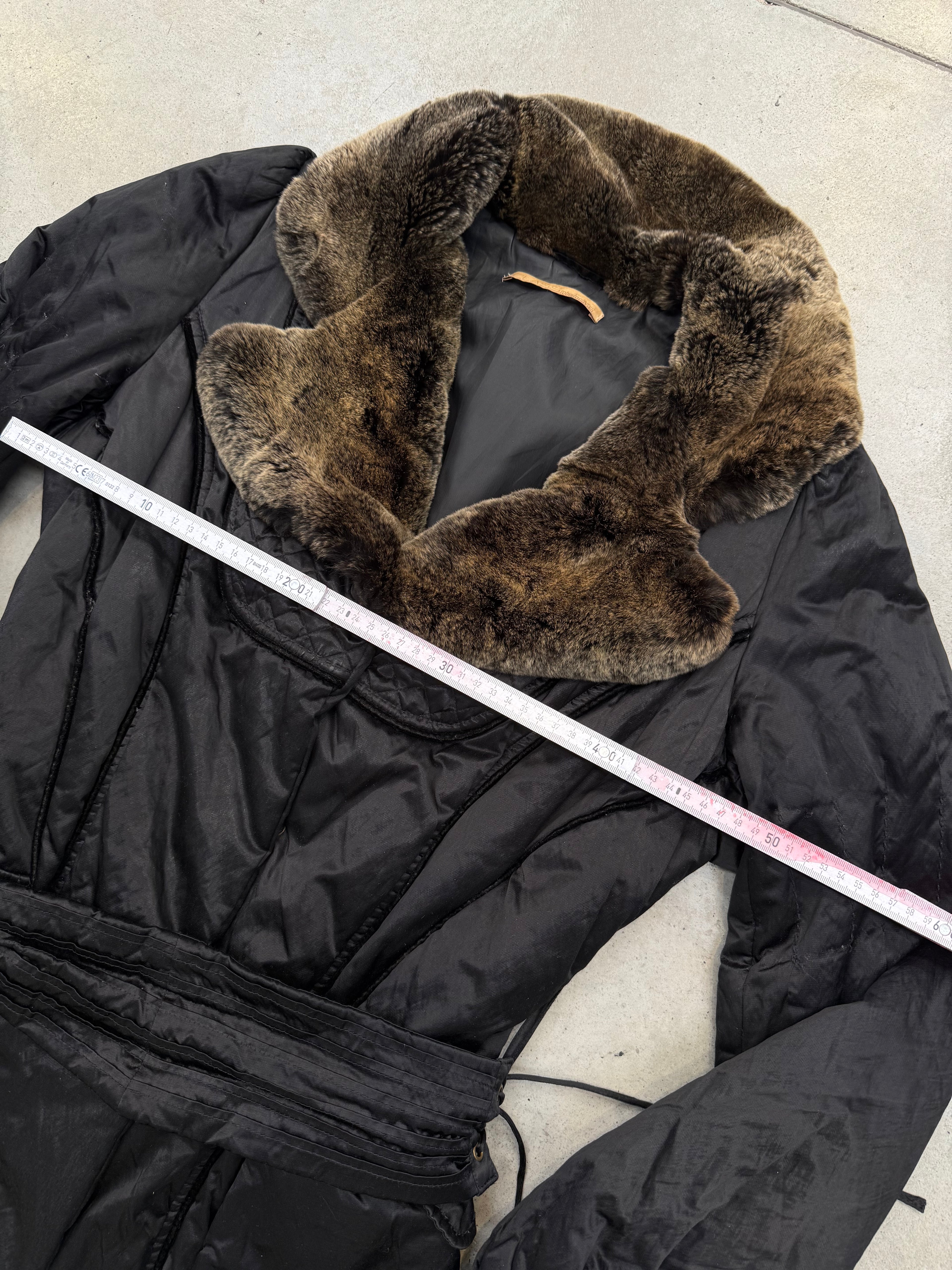 Vintage Roberto Cavalli Class Black Coat with Faux Fur Collar Für Frauen. Y2K Second Hand 2000s Fashion 