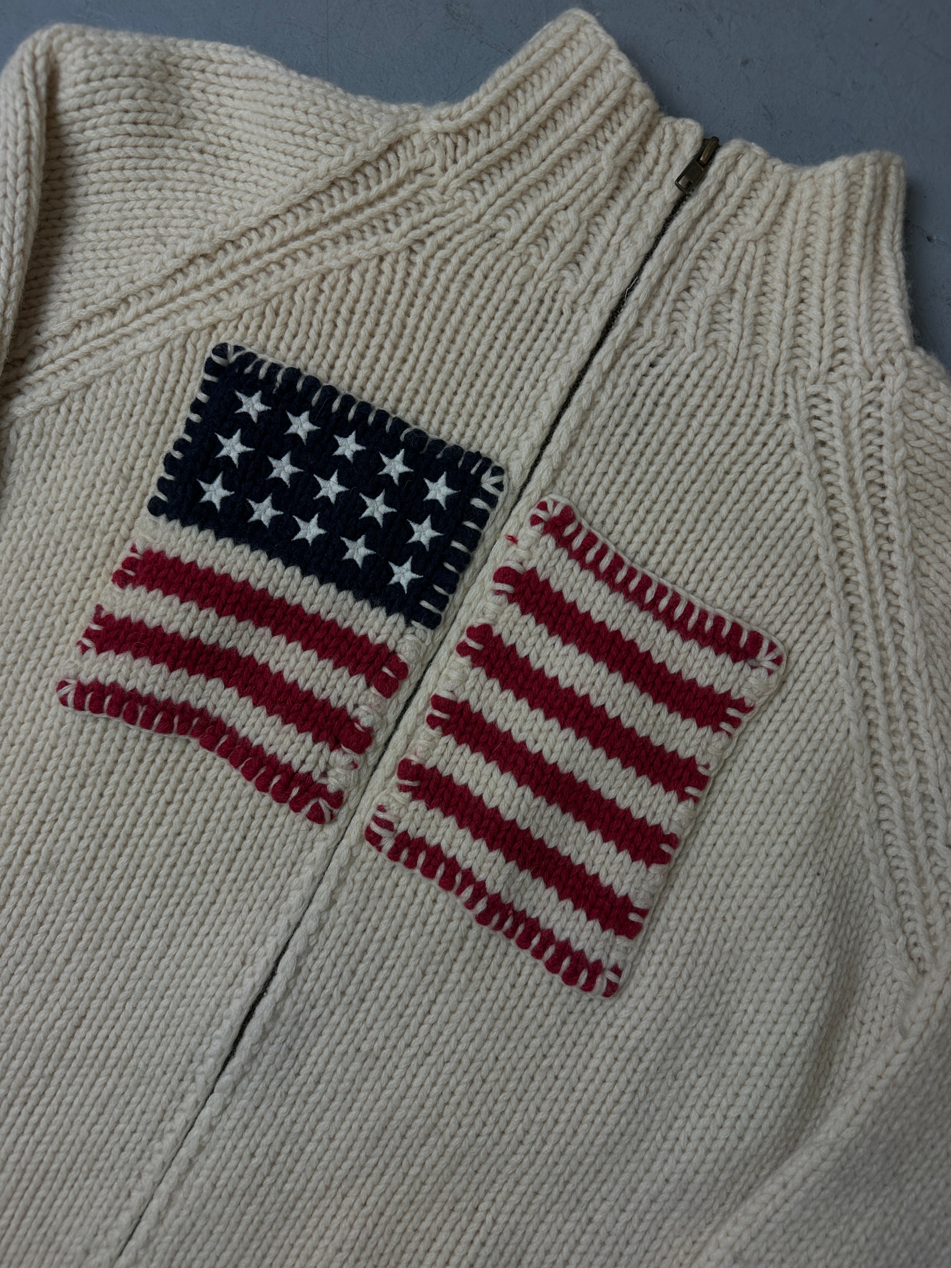 Detailliertes Produktbild von Vintage Woolrich England Knit Zipper M/L von vorne