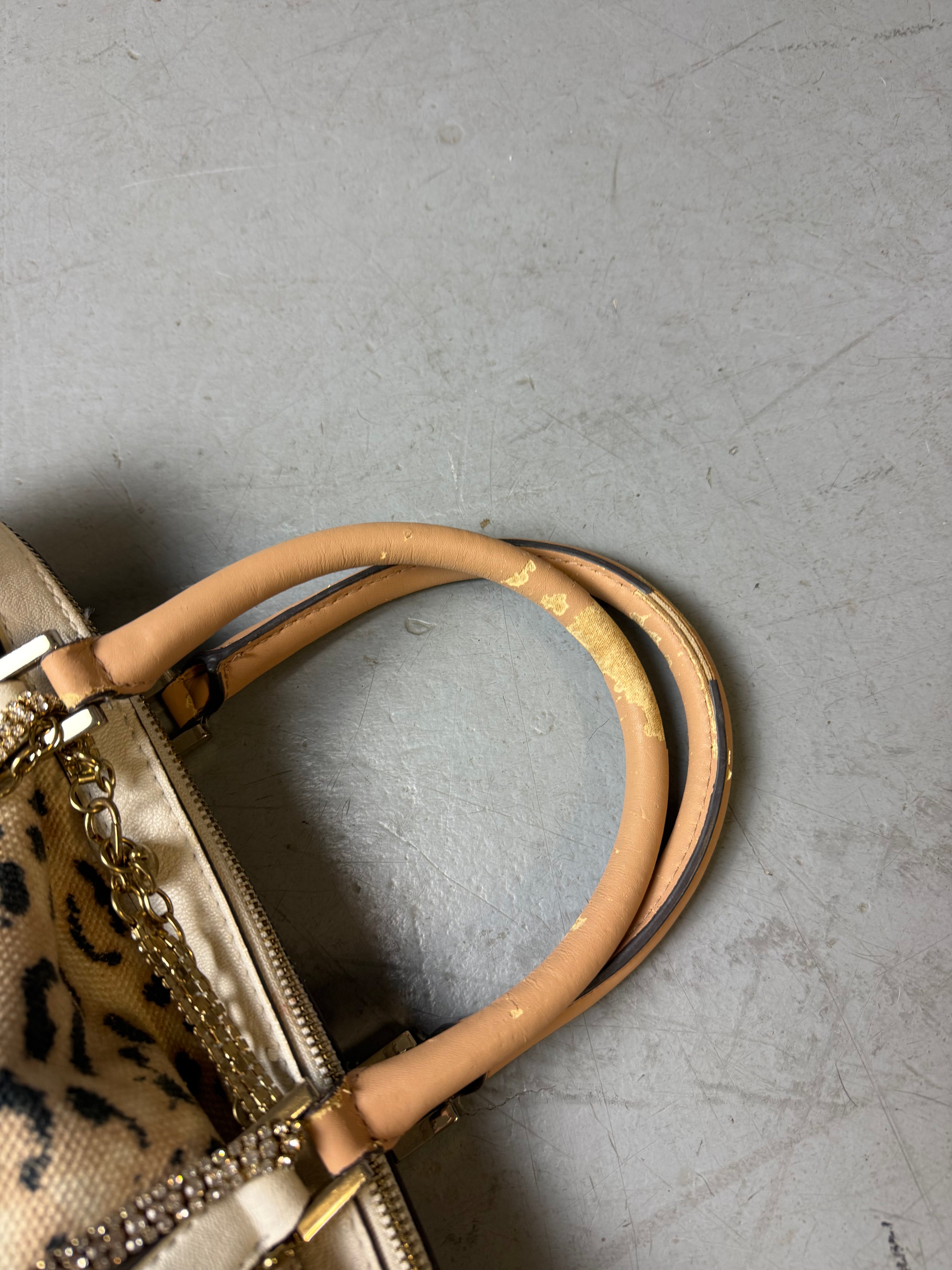 Vintage CNTY BAGS Guess Beige Leo Print Handbag with Extra Charms