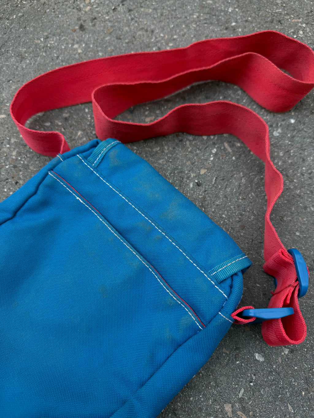 Vinage Lonsdale UK Flag Crossbody Bag