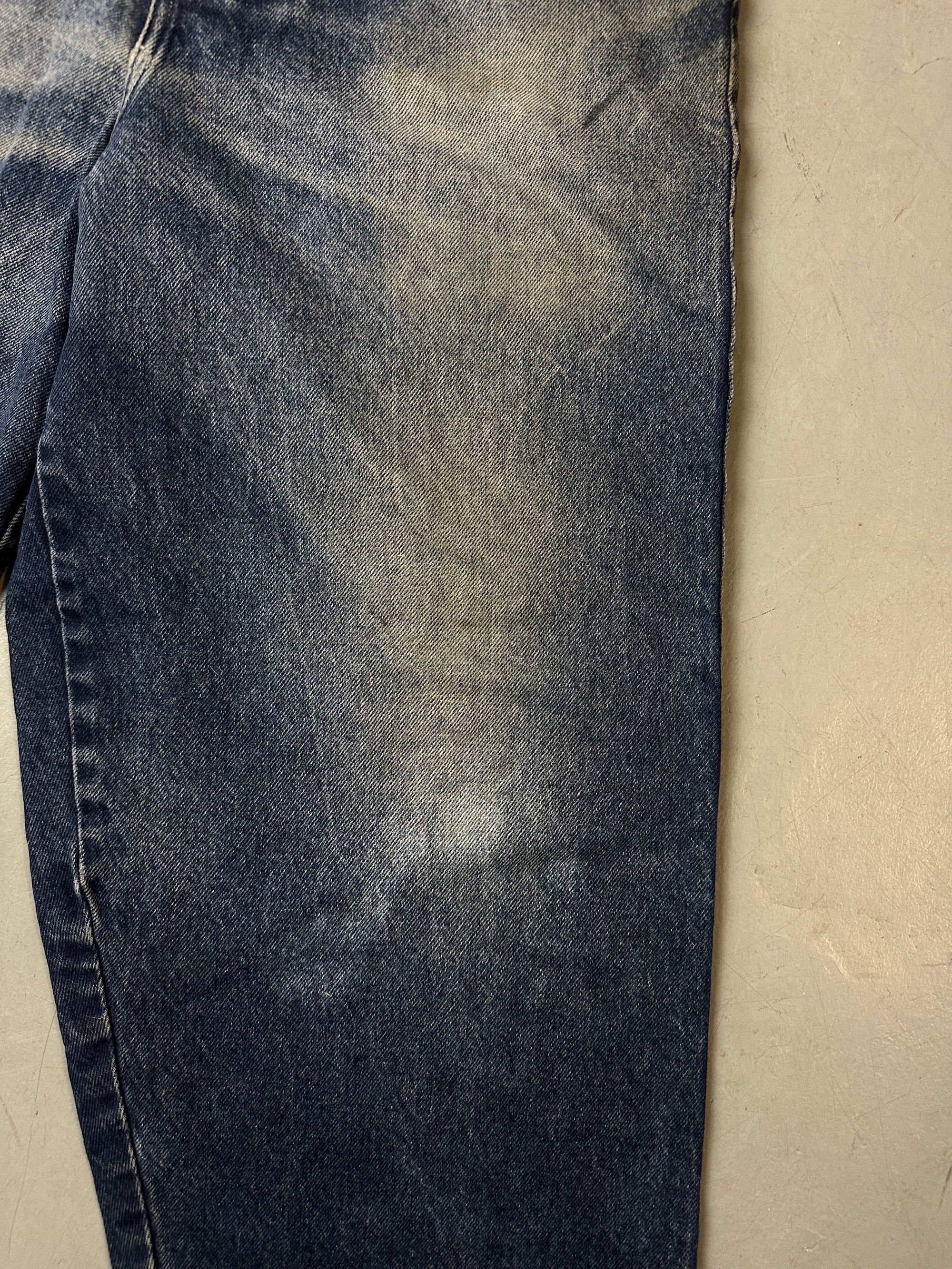 Detailbild von Vintage Boss Wide Leg Denim Vom Hosenbein