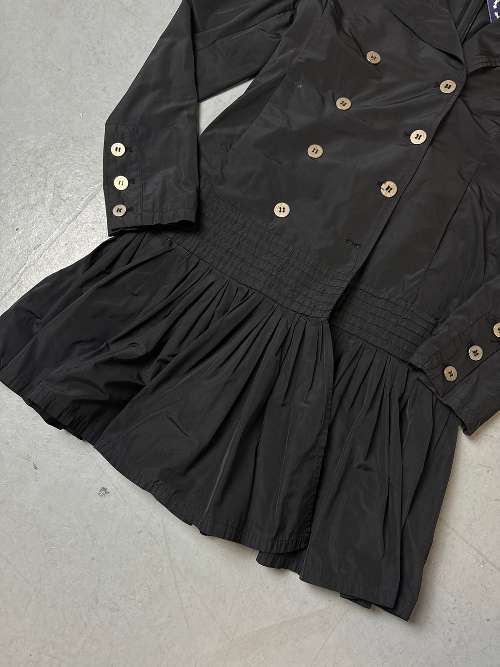 Ein schwarzer Mantel von LiuJu mit Knöpfen vintage Y2K 