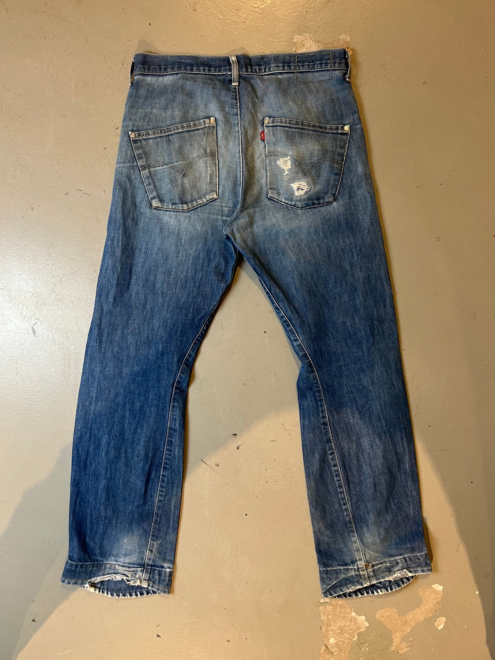 Vintage Blue Levis Engineered Denim M/L