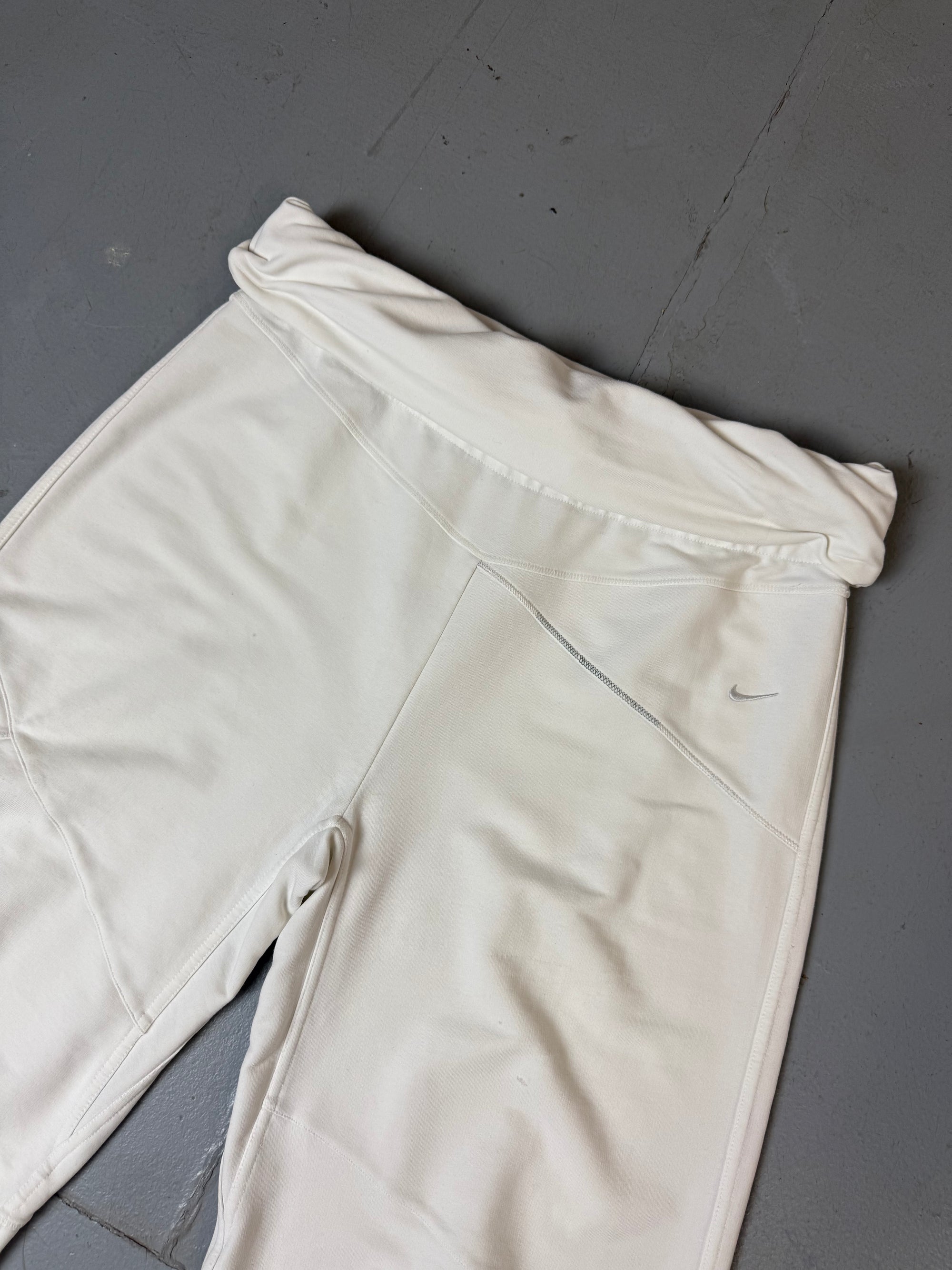 Vintage Nike White Baggy Gym Pants M