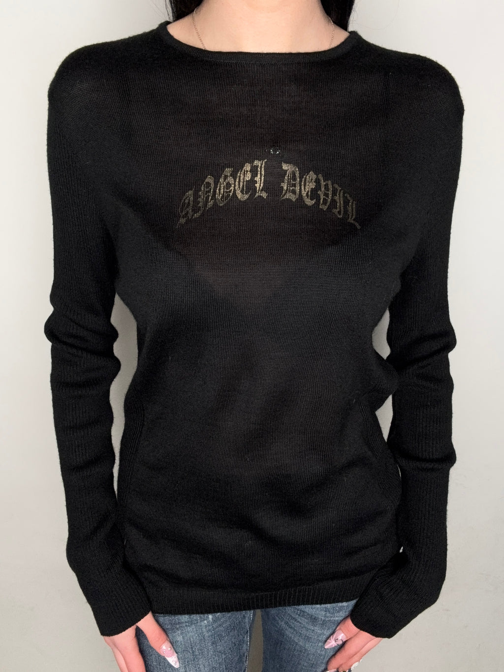Vintage Angel Devil Black Sweater with Gold Details für Damen. Y2K Secondhand 2000s Fashion.