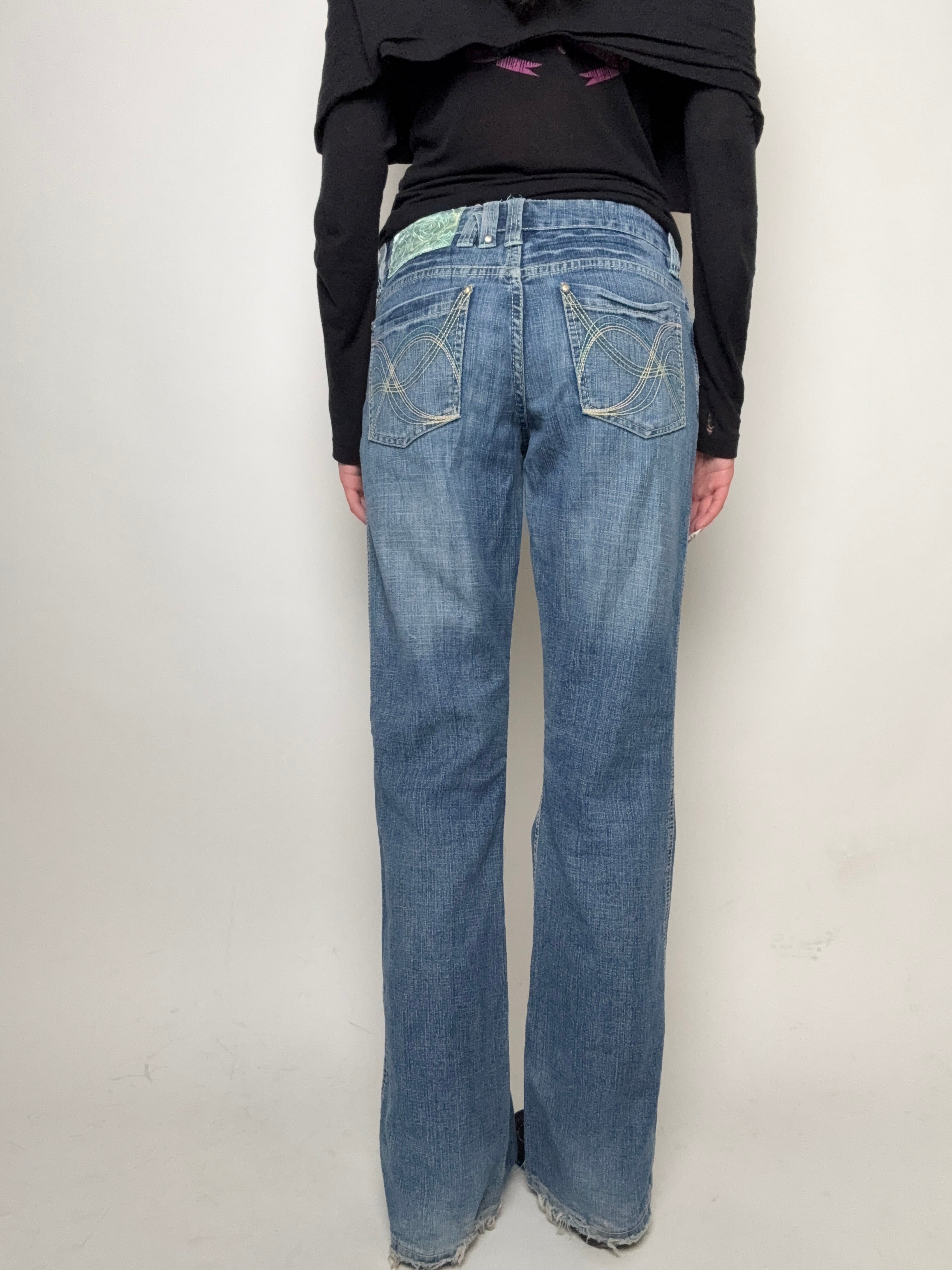 Tragebild von Vintage Low Waist Straight Leg Denim M von hinten